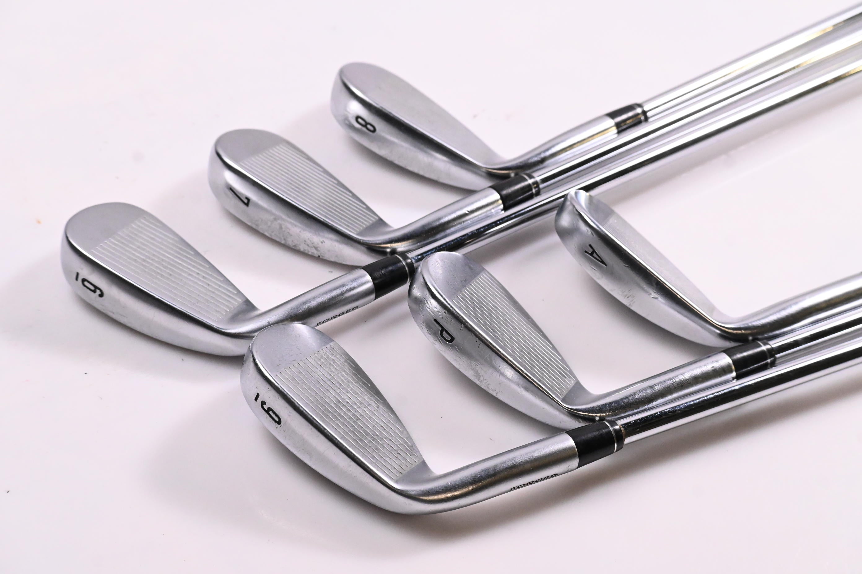Callaway Apex 21 Irons / 6-PW+GW / Regular Flex Elevate MPH 85 Shafts