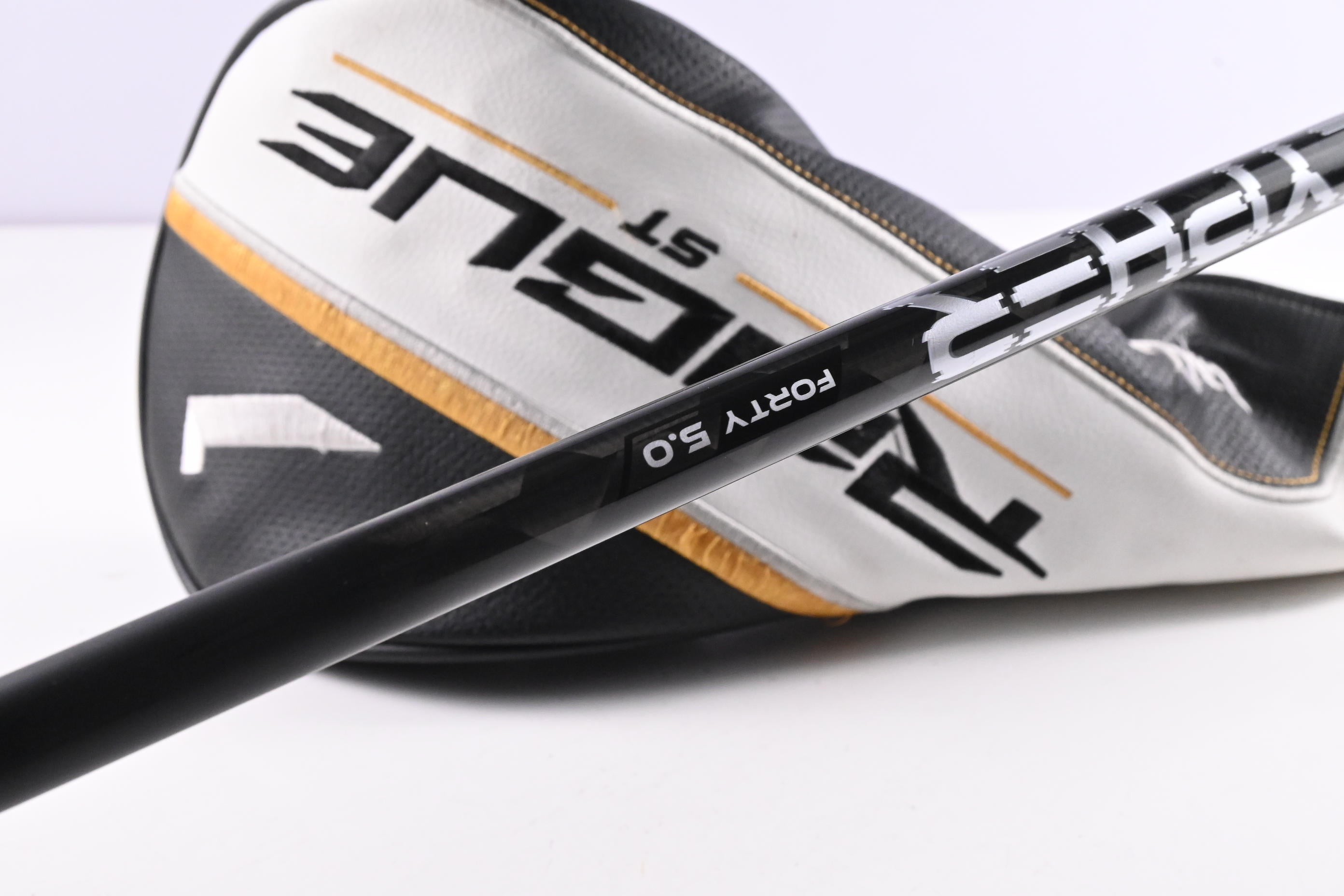 Left Hand Callaway Rogue ST MAX D Driver / 10.5 Degree / Senior Flex Cypher 40