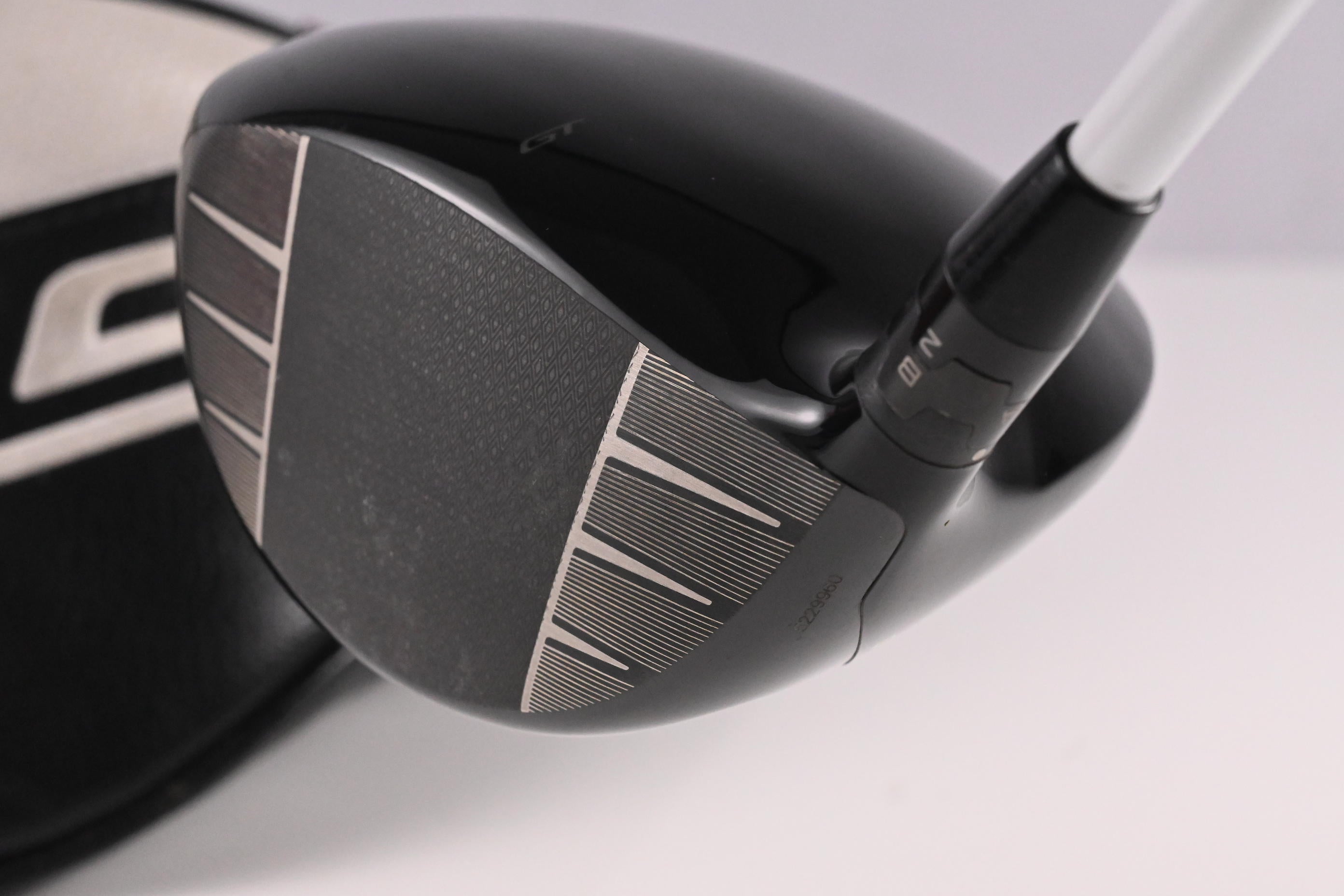 Titleist GT2 Driver / 9 Degree / Regular Flex Aldila Rogue Silver 70 Shaft