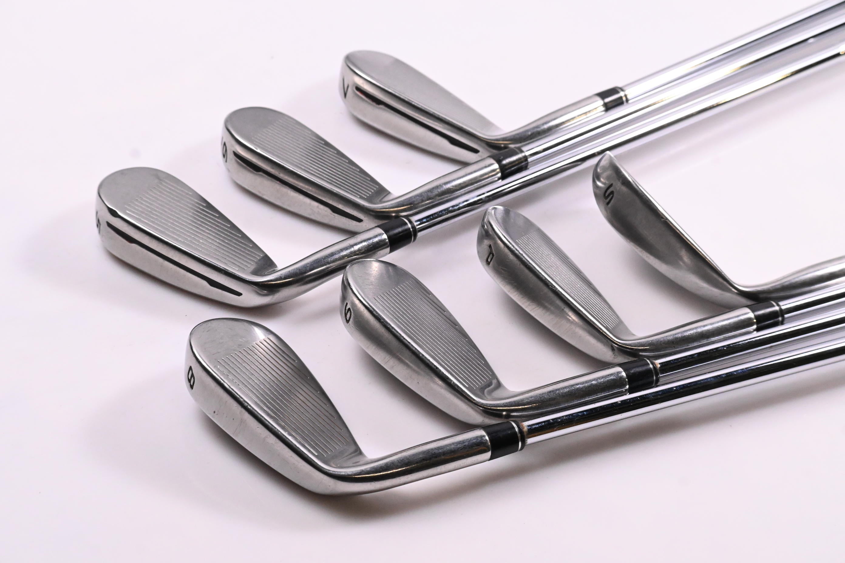 Taylormade M2 2017 Irons / 5-PW+SW / Regular Flex Reax 88 Shafts