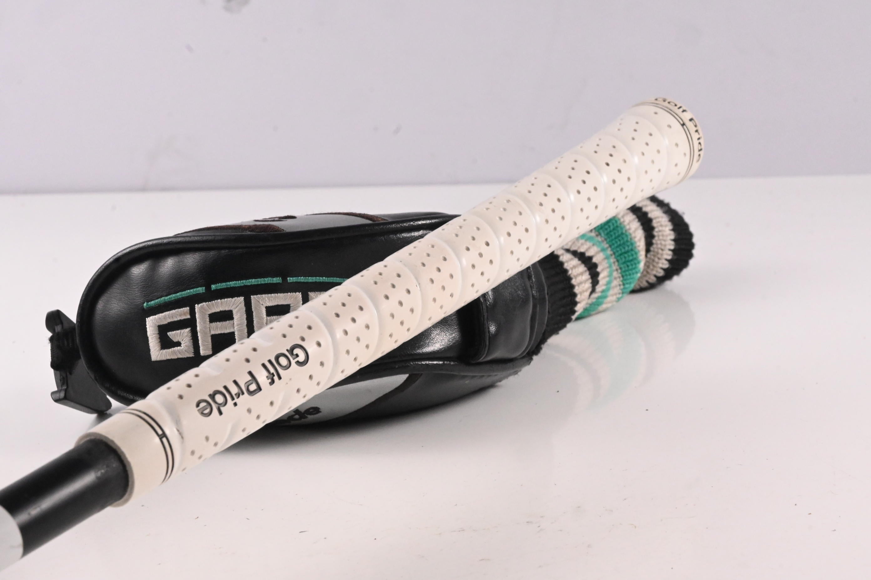 Taylormade GAPR Hi #4 Hybrid / 22 Degree / Stiff Flex KBS Hybrid 80 Shaft
