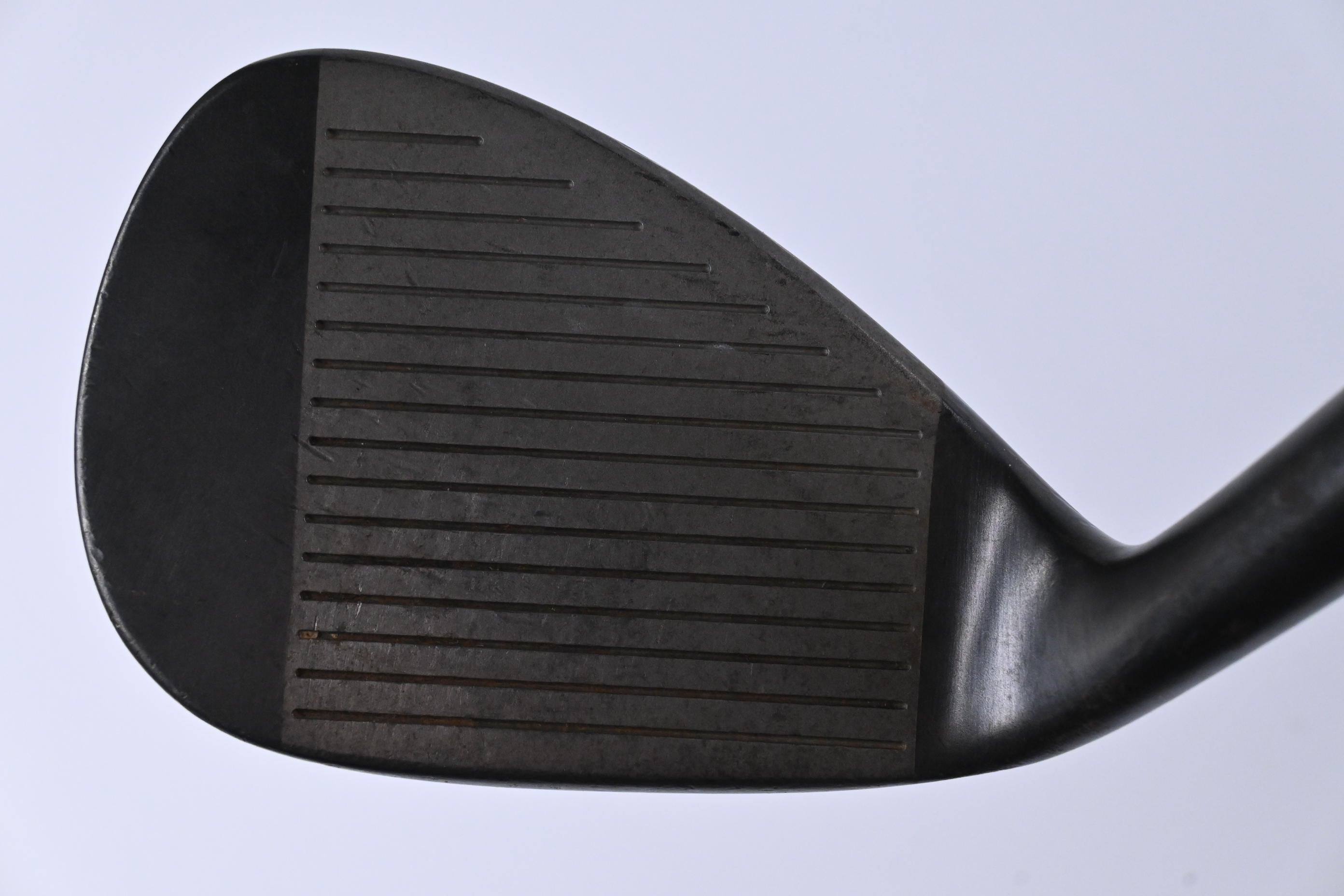 Progen Gap Wedge / 52 Degree / Regular Flex Dynamic Gold R300 Shaft
