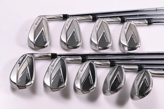Taylormade Stealth Irons / 4-PW+SW+LW / Stiff Flex Dynamic Gold 105 S300