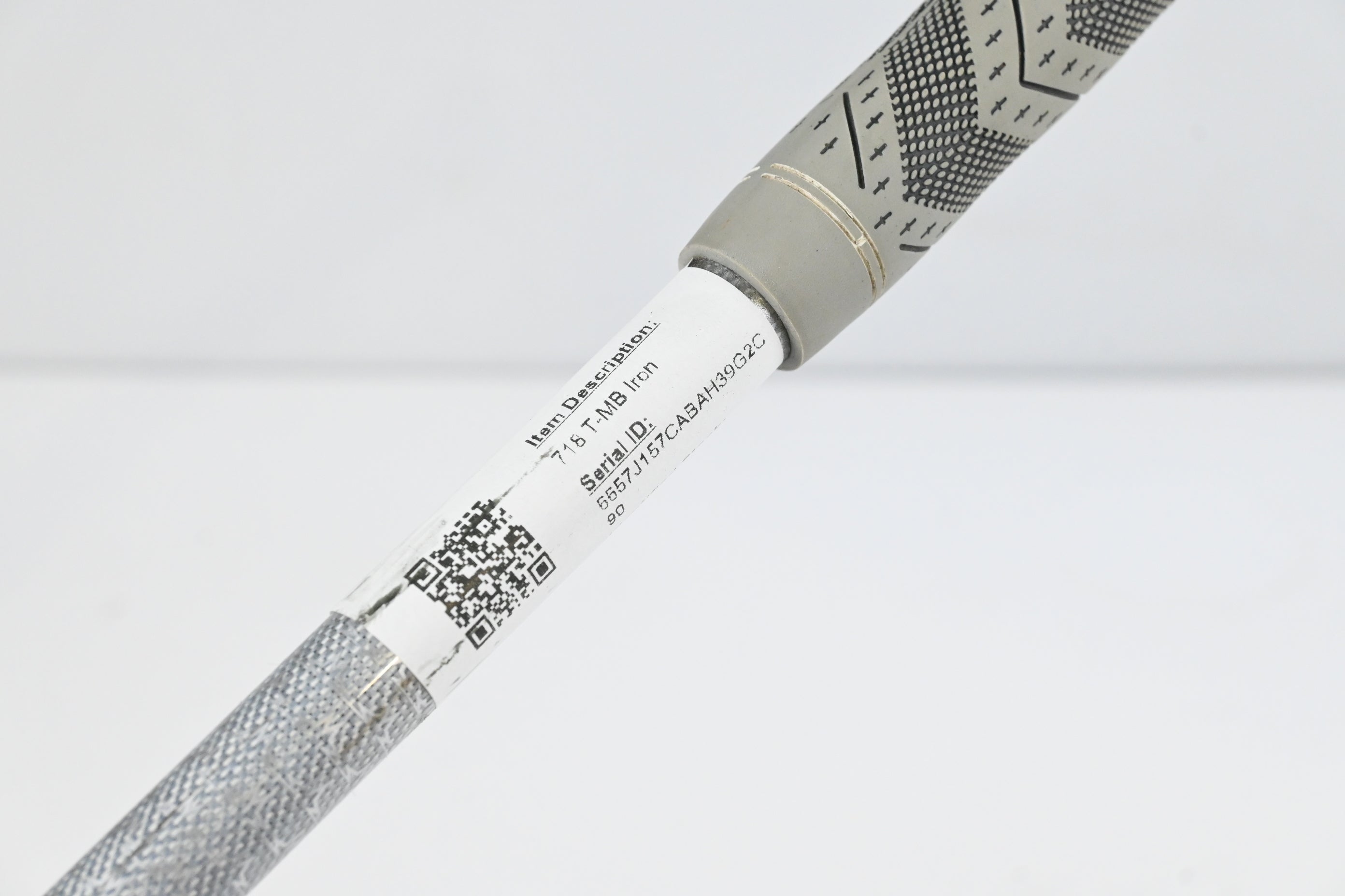 Titleist 718 T-MB #2 Iron / 17 Degree / Stiff Flex Tensei AV Raw White 90 Shaft