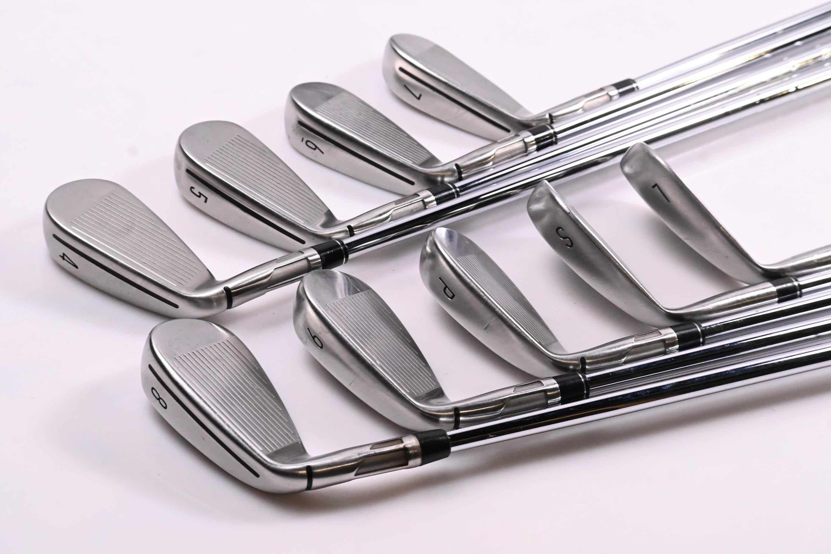 Taylormade Stealth Irons / 4-PW+SW+LW / Stiff Flex Dynamic Gold 105 S300