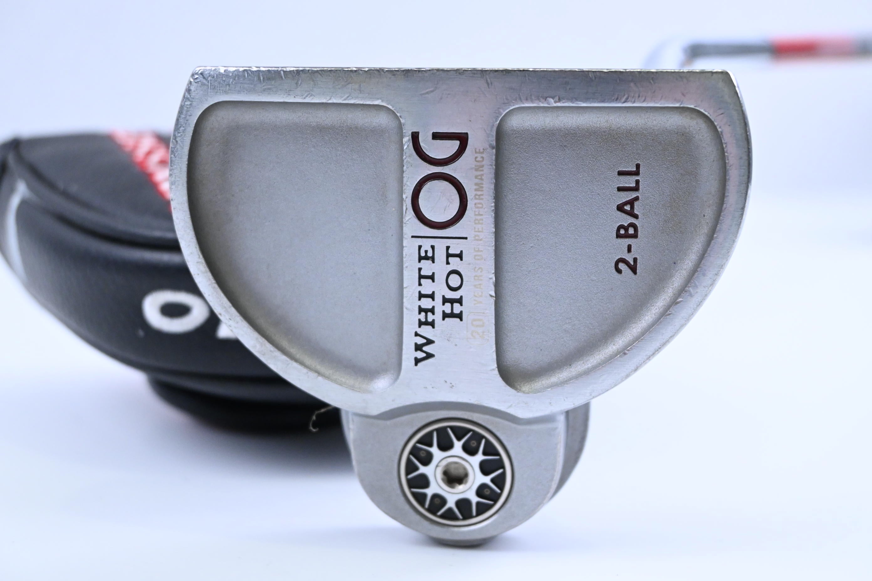 Odyssey White Hot OG 2021 2-Ball Putter / 34 Inch