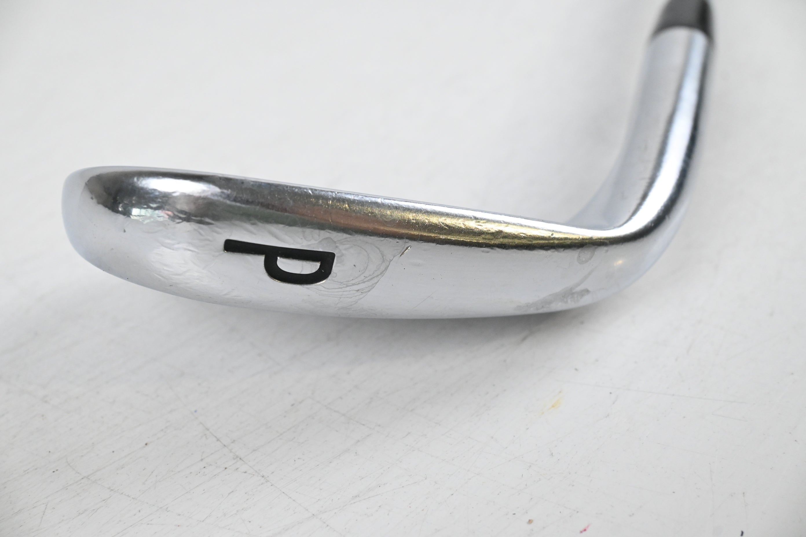 Titleist 716 CB Pitching Wedge / 47 Degree / Stiff Flex Dynamic Gold AMT S300 Shaft