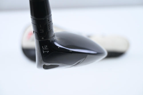 Titleist TSi2 #4 Hybrid / 21 Degree / Stiff Flex Tensei AV Raw Blue 65