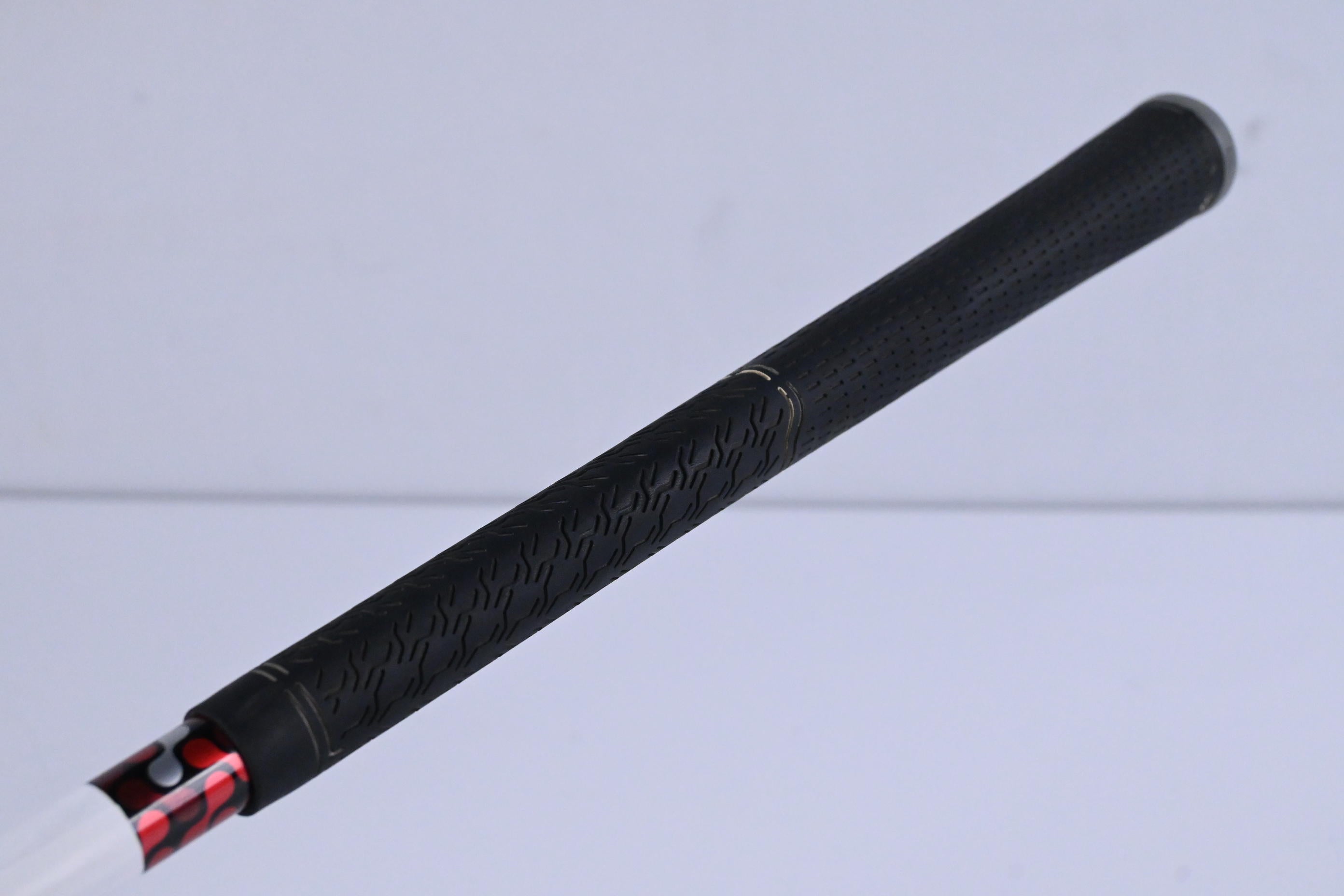 Left Hand Taylormade M4 Driver / 10.5 Degree / Regular Flex Fujikura Atmos Red 5