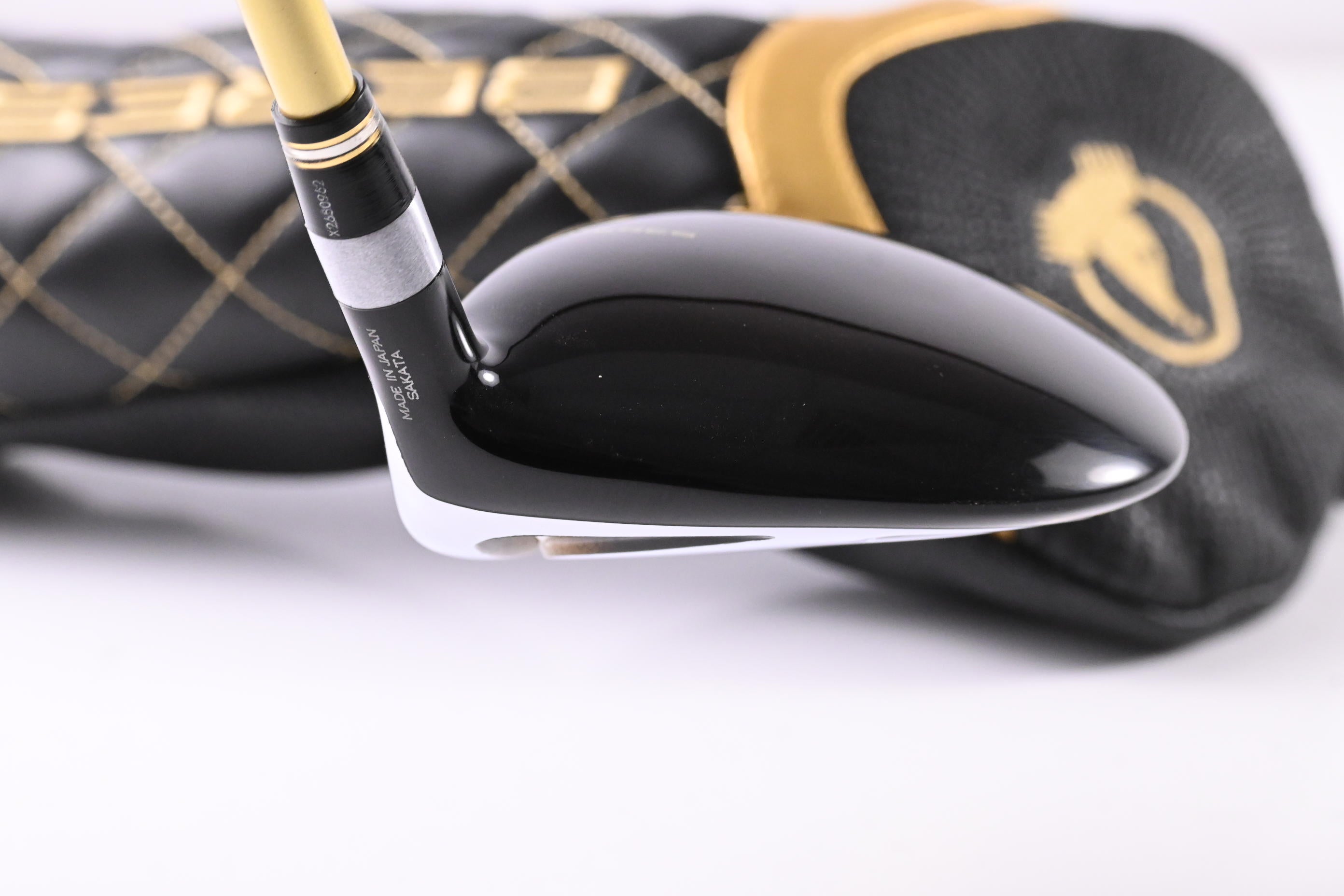 Honma Beres #3 Wood / 15 Degree / Regular Flex Honma ARMRQ 42 Shaft
