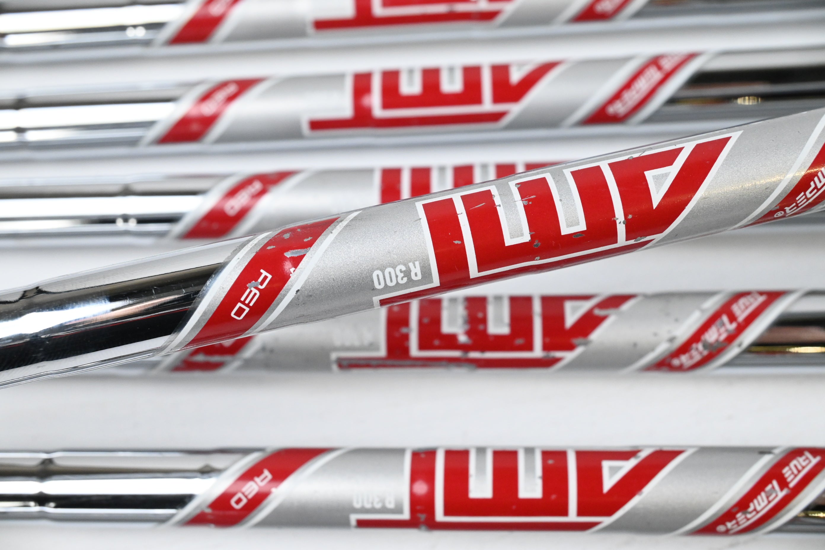 Callaway Paradym Ai Smoke Irons / 5-PW+GW / Regular Flex AMT Red R300 Shafts