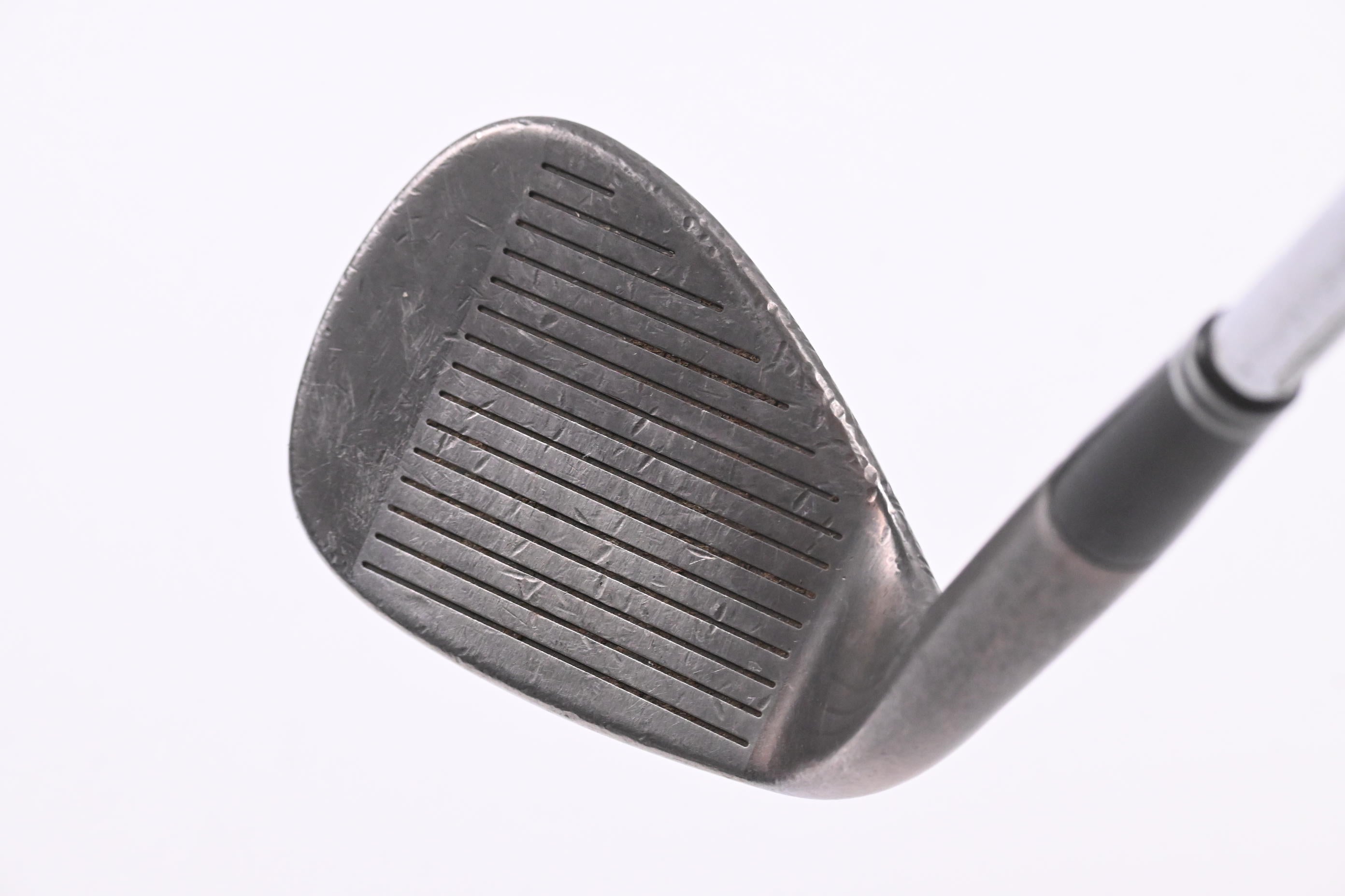 Cleveland CG10 Gap Wedge / 52 Degree / Wedge Flex Dynamic Gold Shaft
