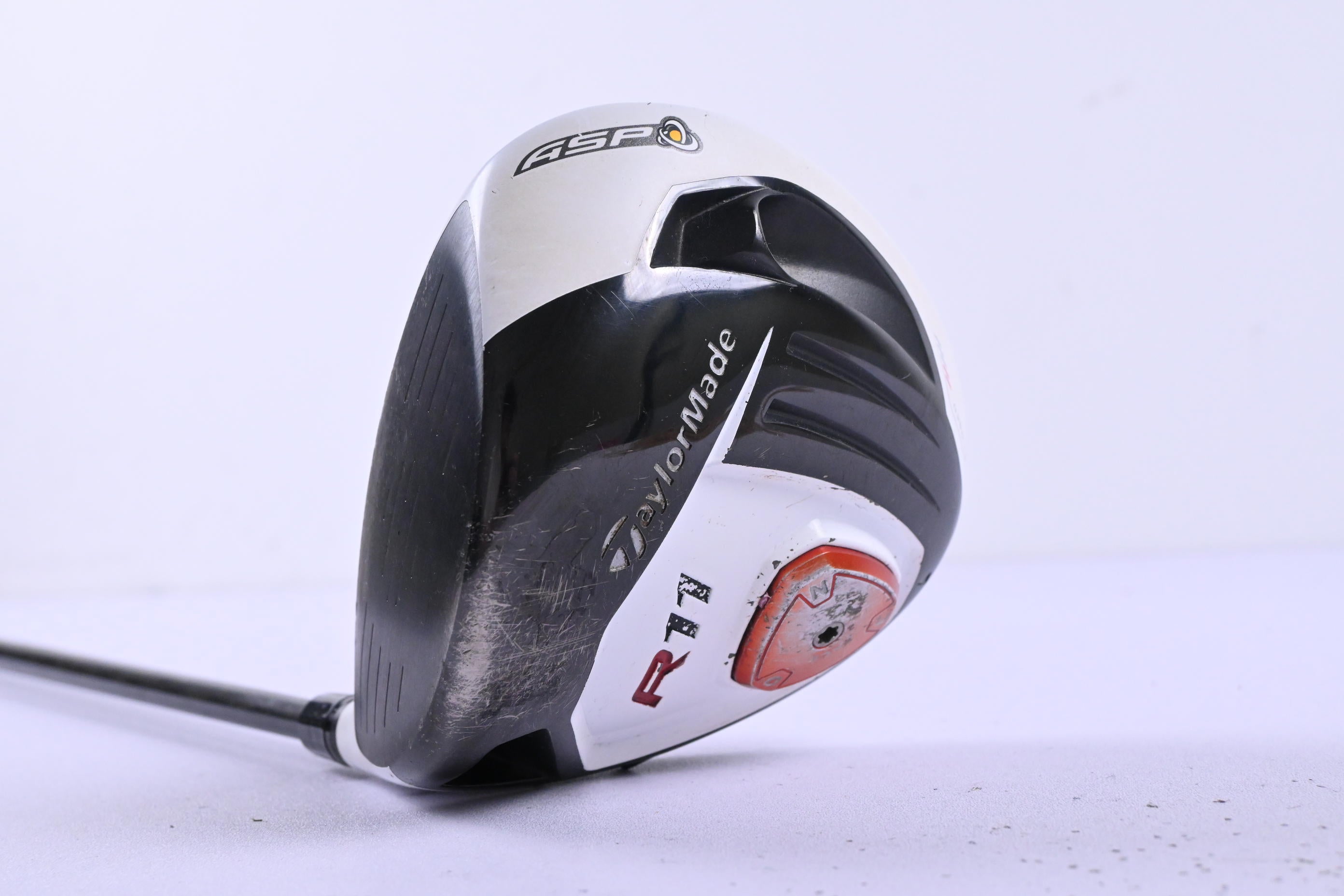 Left Hand Taylormade R11 Driver / 10.5 Degree / Stiff Flex Fujikura Blur 65 Shaft