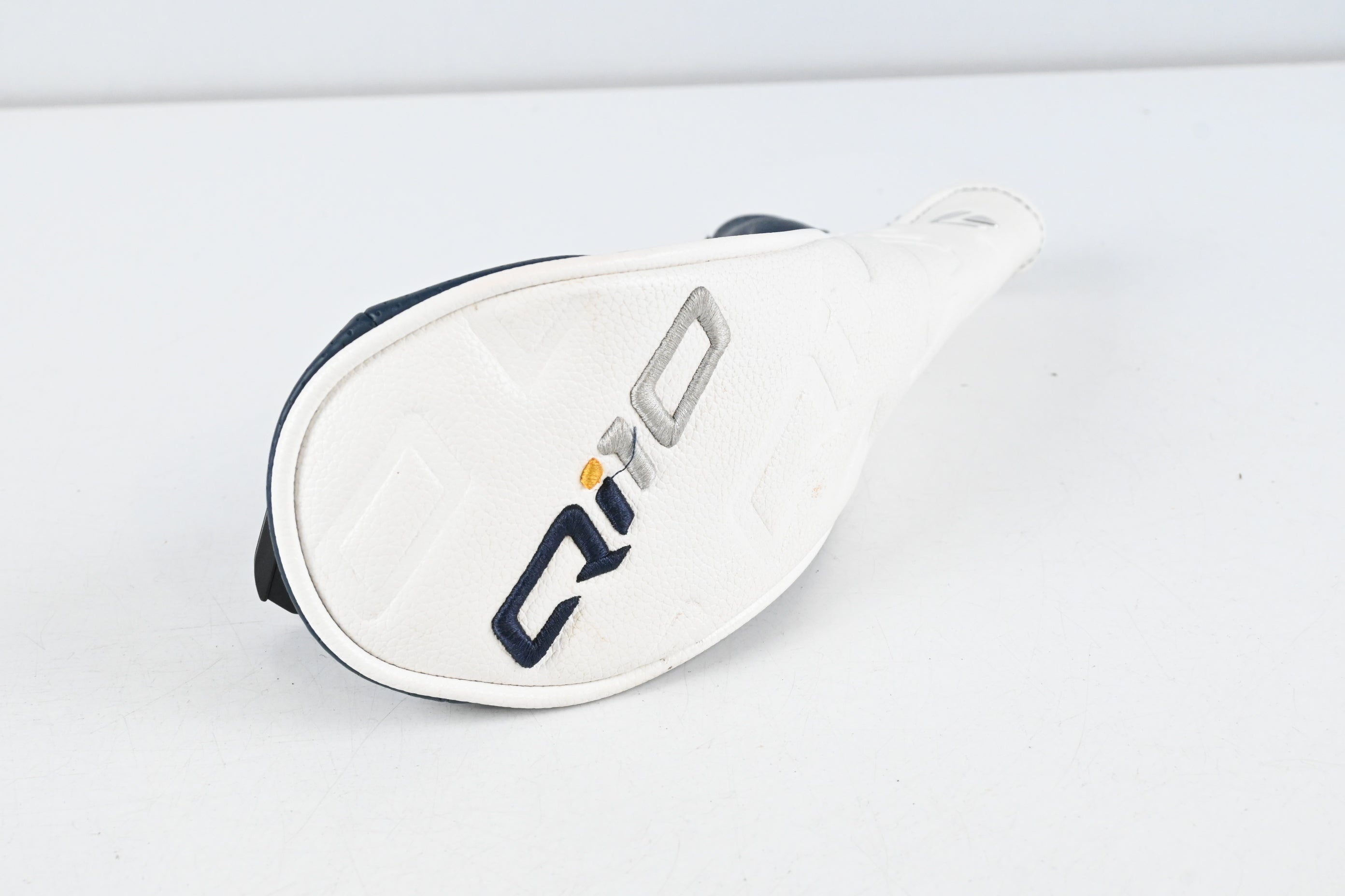 Taylormade Qi10 #4 Hybrid / 22 Degree / Regular Flex Fujikura Ventus TR Blue 6