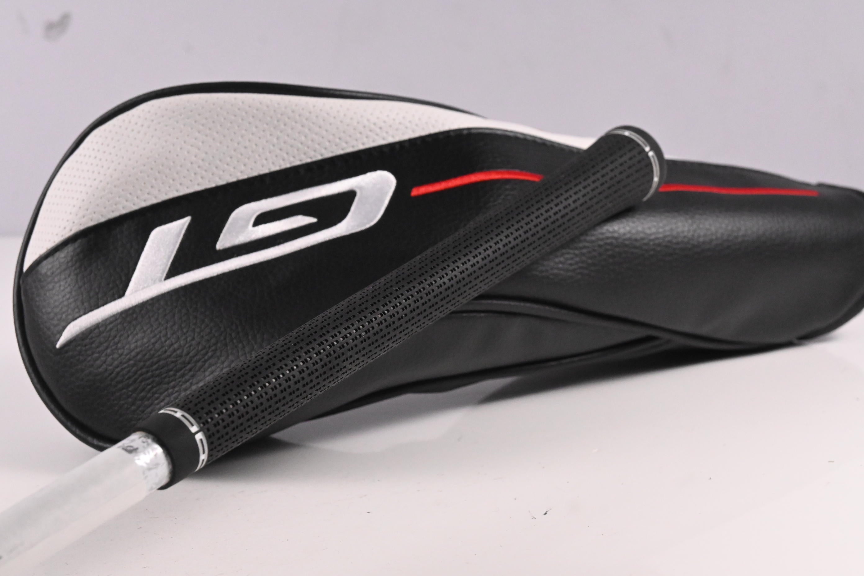 Titleist GT4 Driver / 9 Degree / Stiff Flex Denali Red 50 Shaft