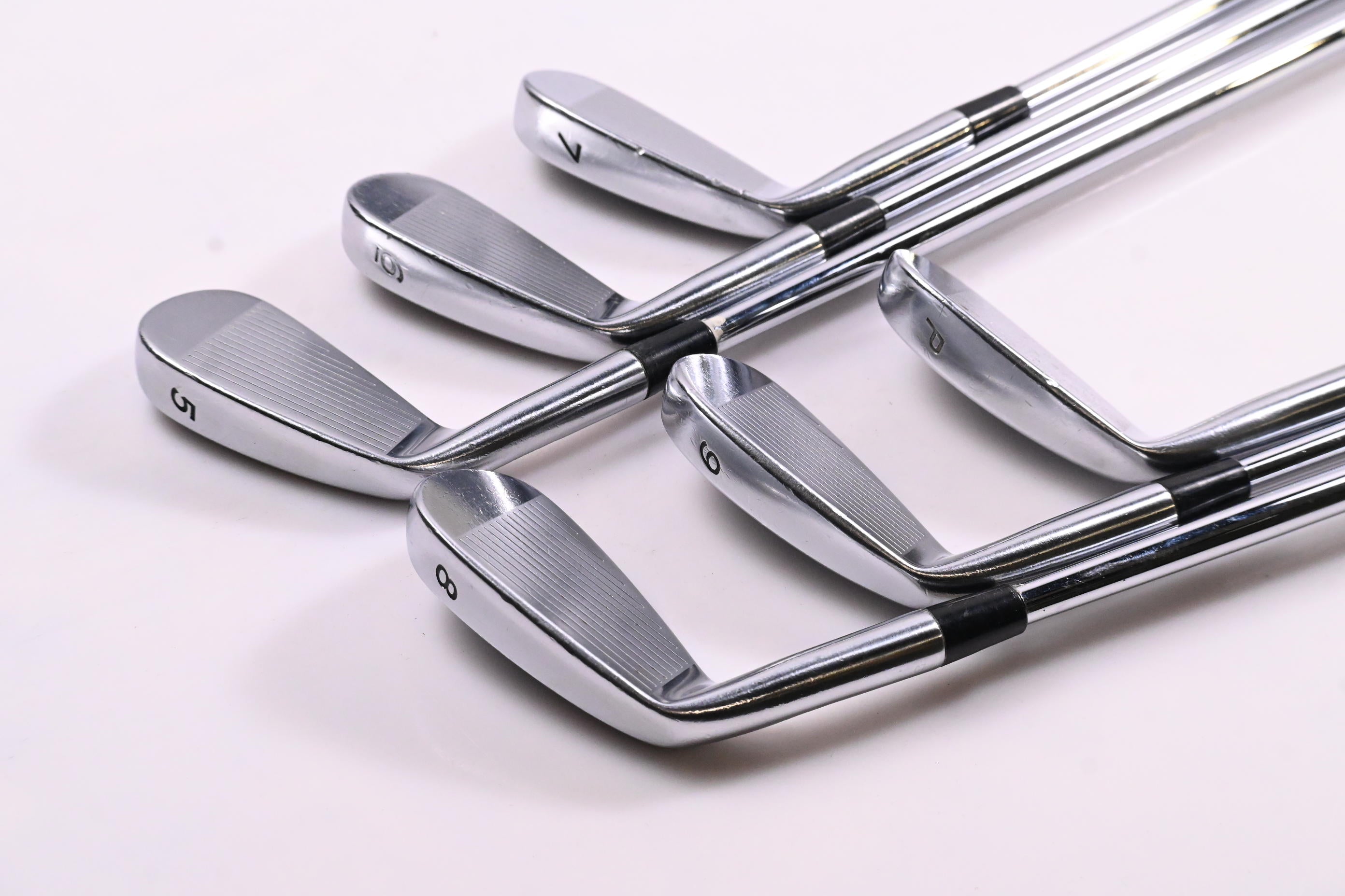 Taylormade Tour Preferred MC 2011 Irons / 5-PW / Regular Flex Dynamic Gold SL