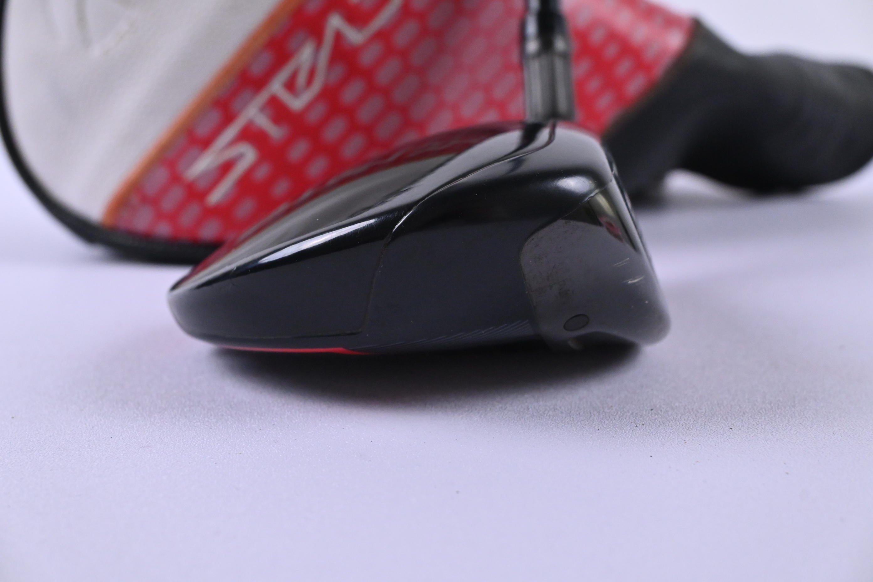 Taylormade Stealth 2 #5 Wood / 18 Degree / Regular Flex Fujikura Ventus TR Red 5