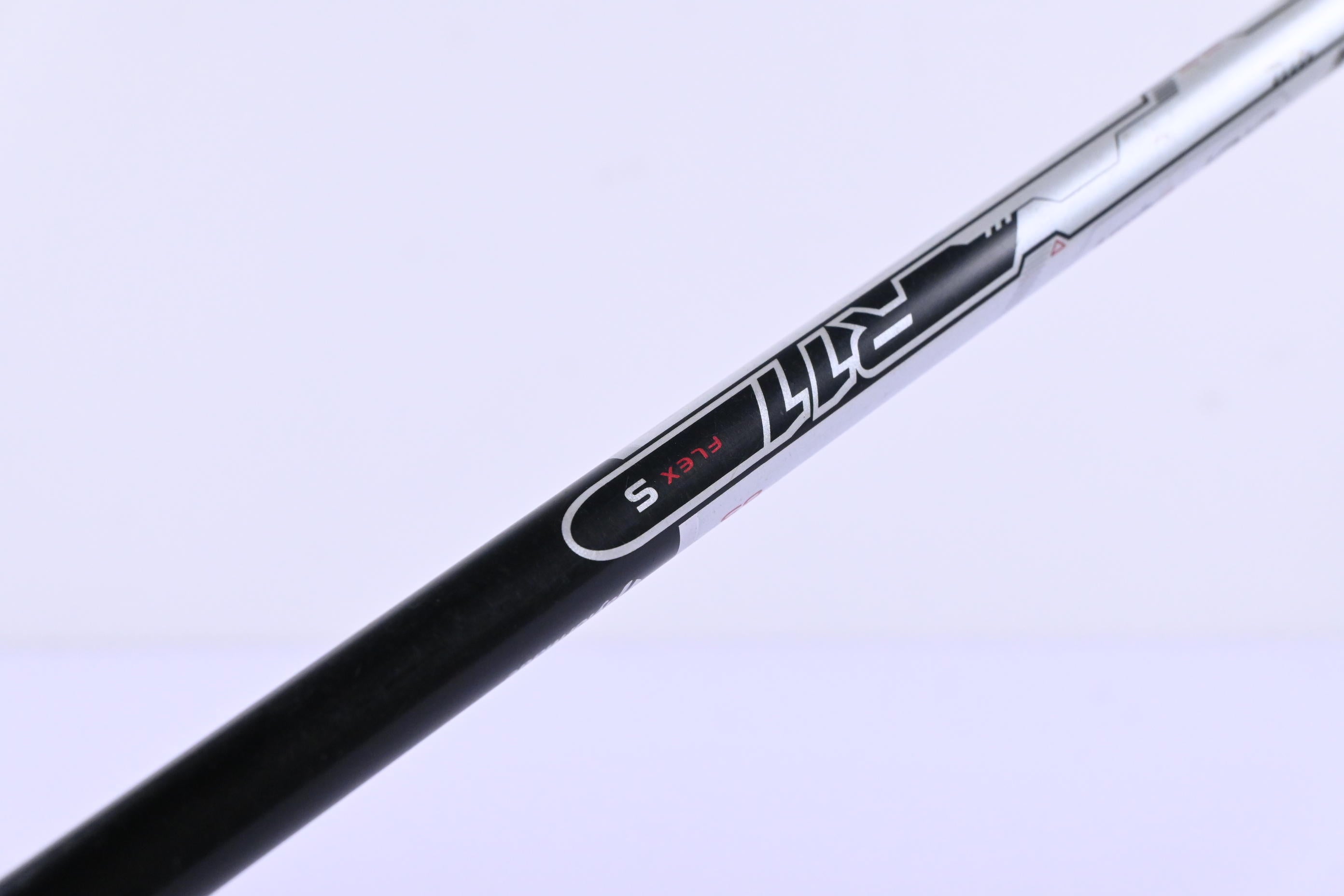 Left Hand Taylormade R11 Driver / 10.5 Degree / Stiff Flex Fujikura Blur 65 Shaft