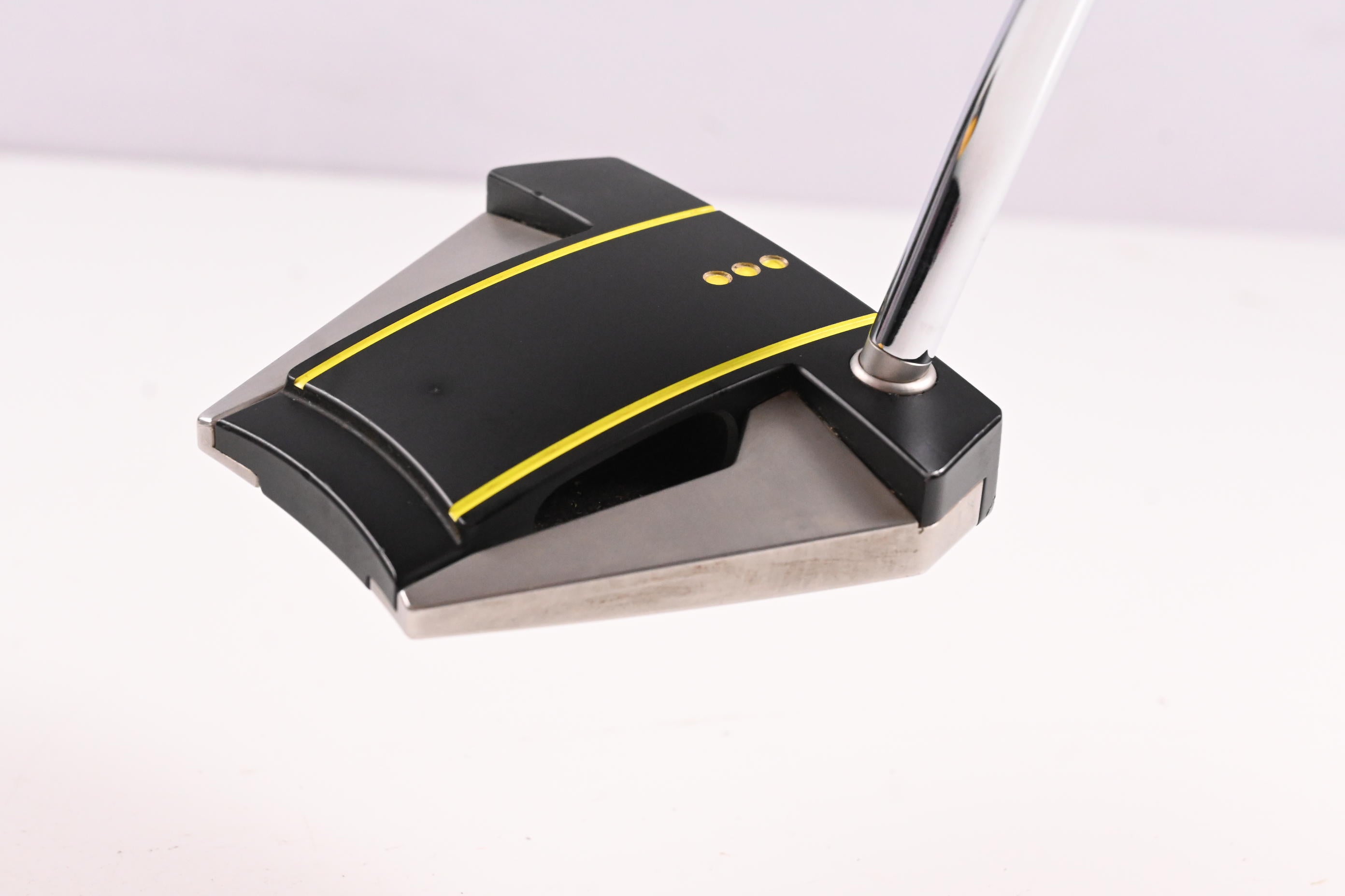 Left Hand Scotty Cameron Phantom X 2022 Putter / 34 Inch