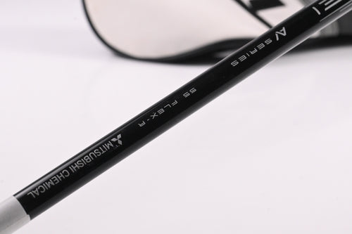Titleist TSR3 Driver / 10 Degree / Regular Flex Tensei AV Series Blue 55 Shaft