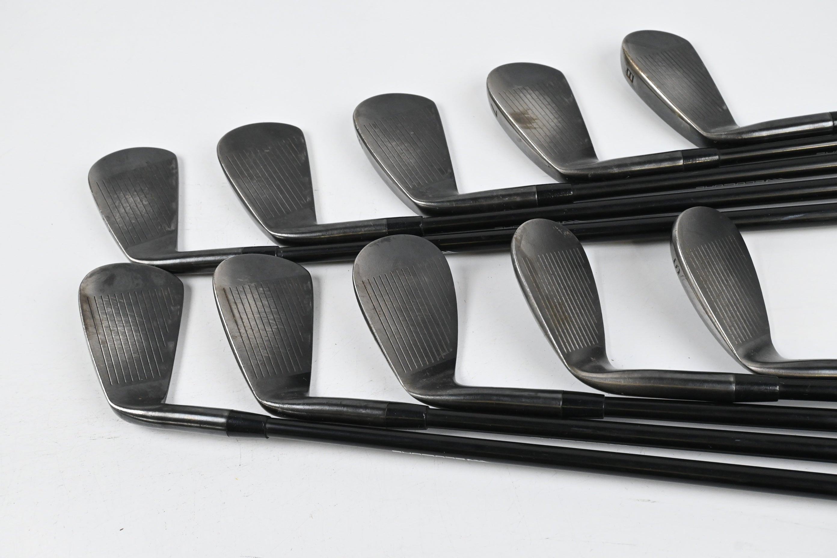 Avoda Origin Black Irons / 4-PW+GW+SW+LW / X-Flex Fujikura AXIOM Velocore 105