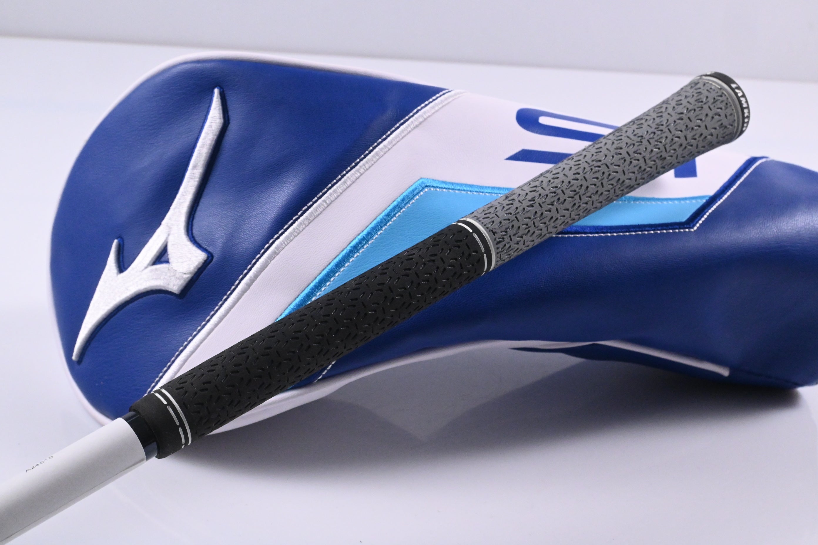 Mizuno ST-Max 230 Driver / 12 Degree / Regular Flex UST Mamiya LIN-Q M40X Red 5