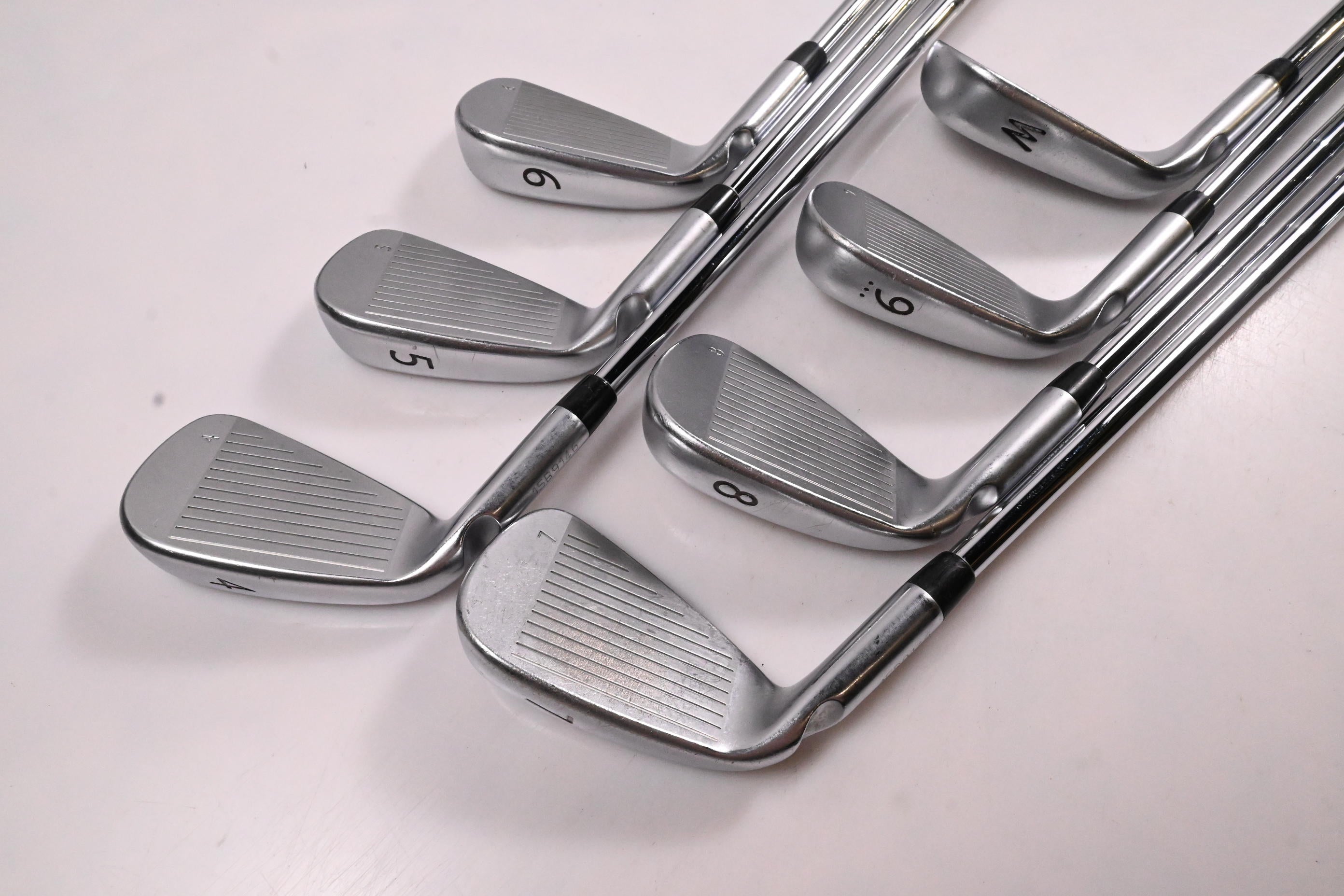 Ping i25 Irons / 4-PW / Blue Dot / X-Flex KBS Tour 130 Shafts