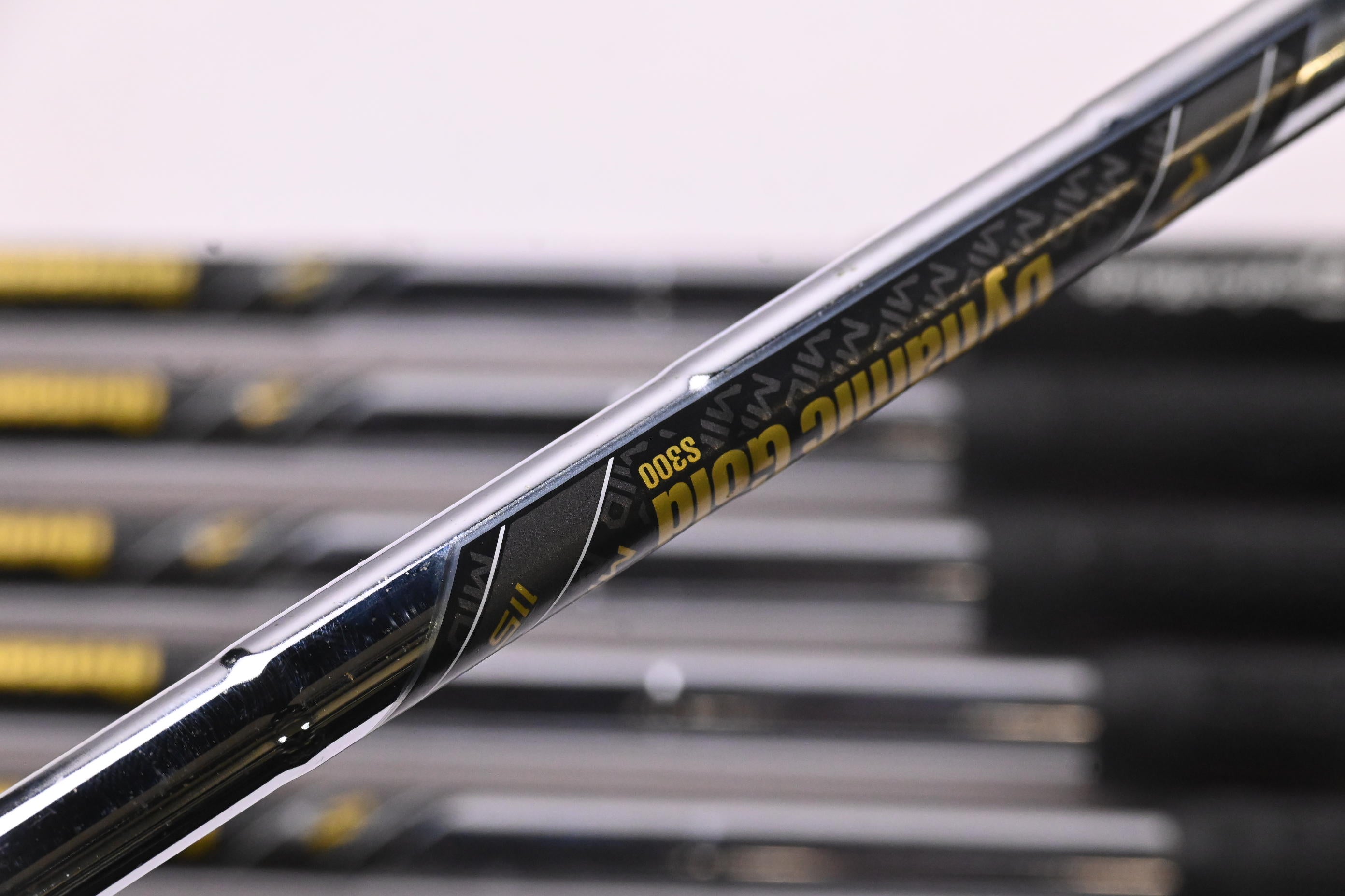 Taylormade P790 2023 Irons / 5-PW+GW / Stiff Flex Dynamic Gold MID 115 Shafts