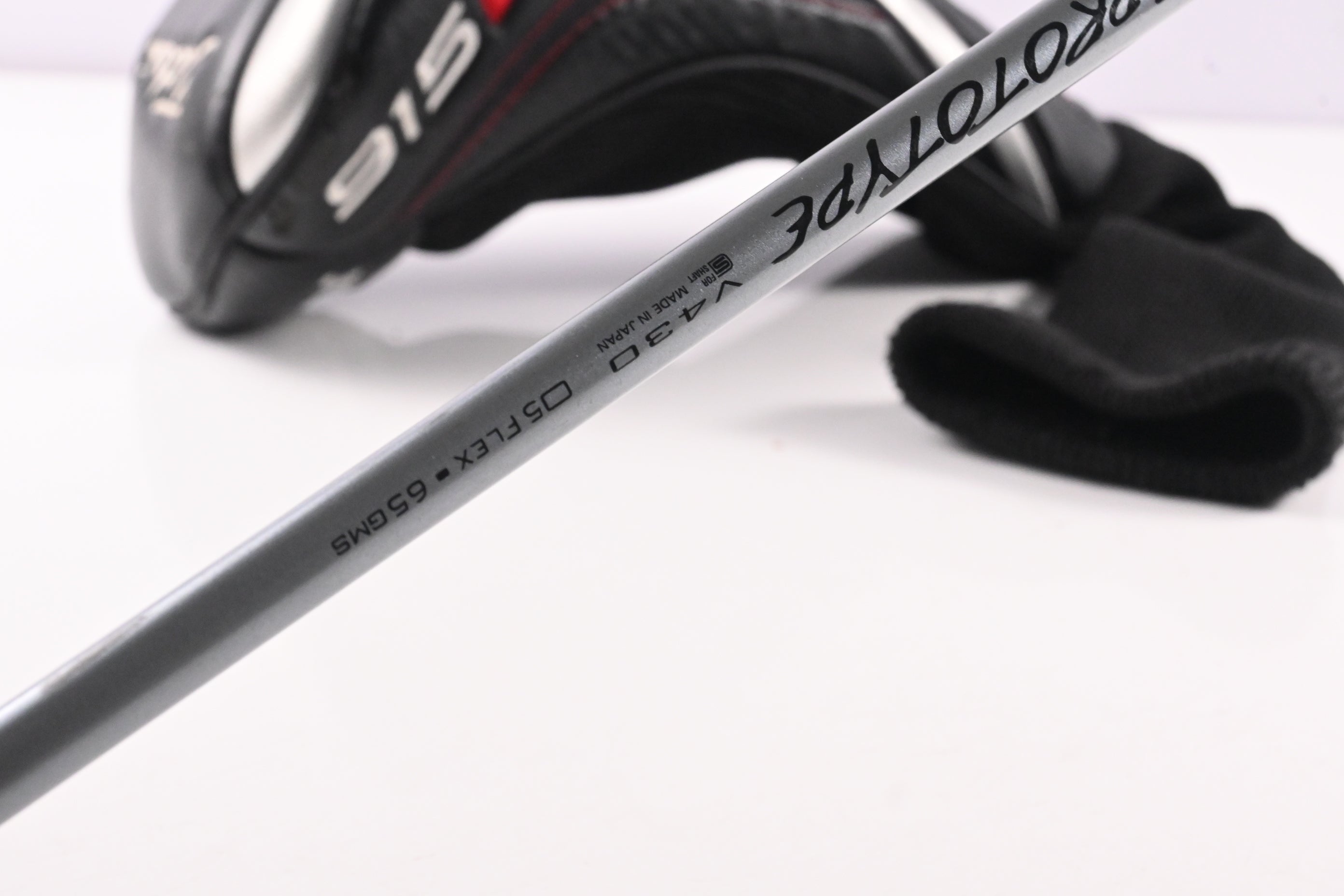 Titleist 915 D3 Driver / 9.5 Degree / X-Flex Oban Tour Prototype V430 65 Shaft