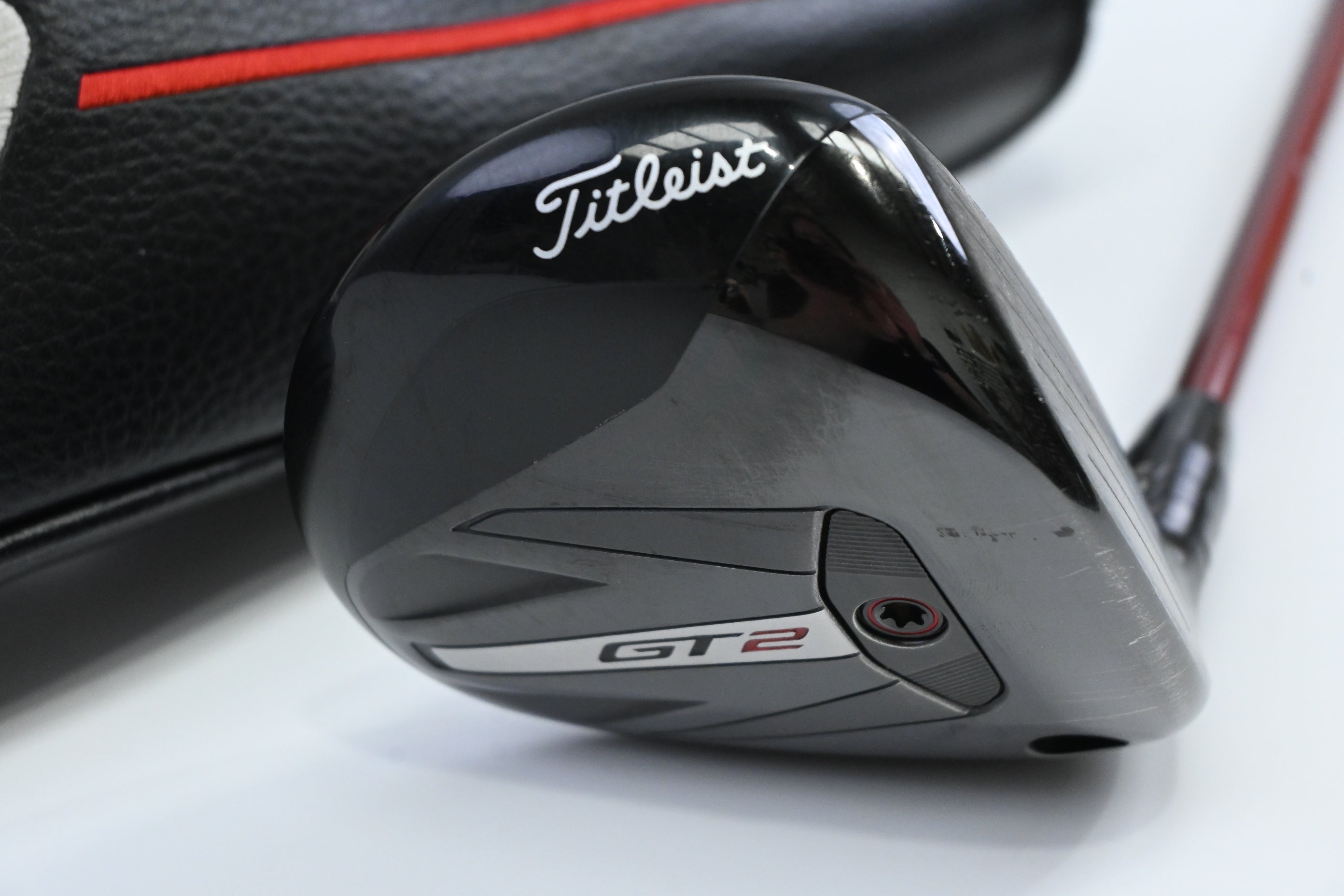 Titleist GT2 #5 Wood / 18 Degree / Regular Flex Denali Red 60 Shaft
