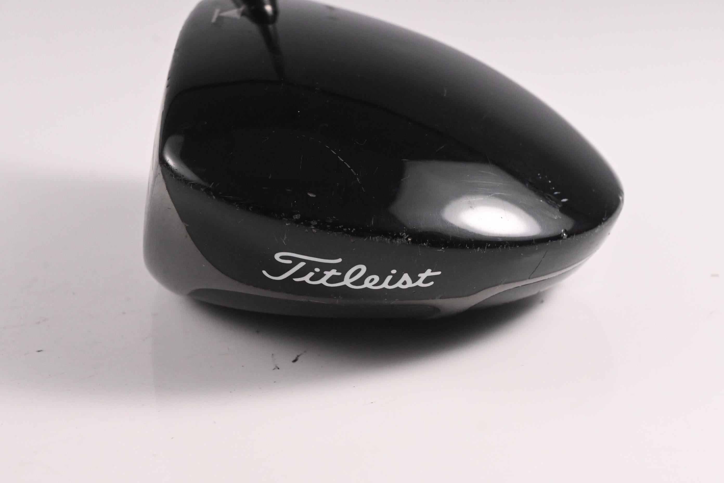 Left Hand Titleist 910 D3 Driver / 8.5 Degree / Regular Flex Motore Shaft