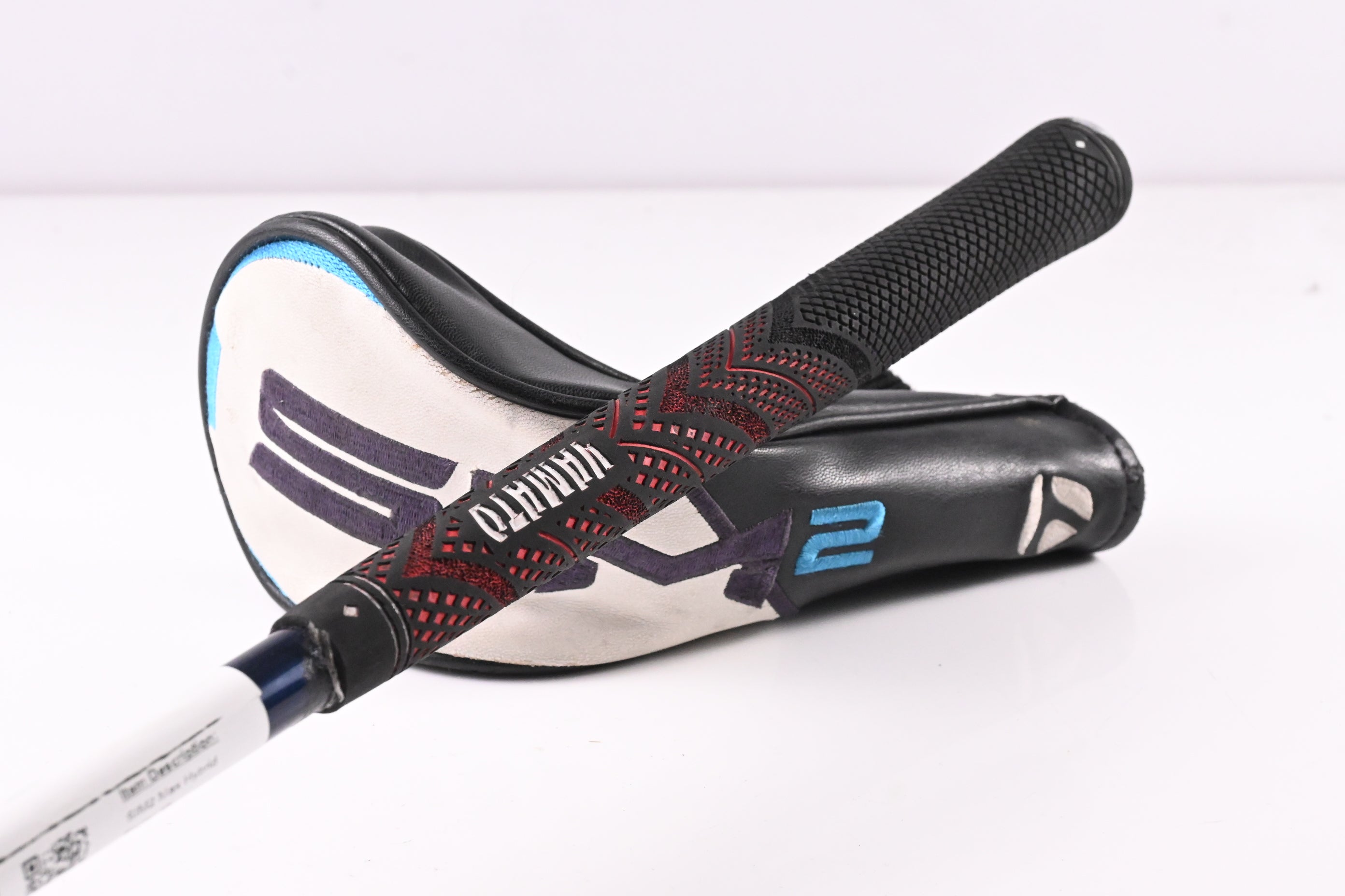 Taylormade SIM2 Max #4 Hybrid / 22 Degree / Stiff Flex Ventus Blue 7 Shaft