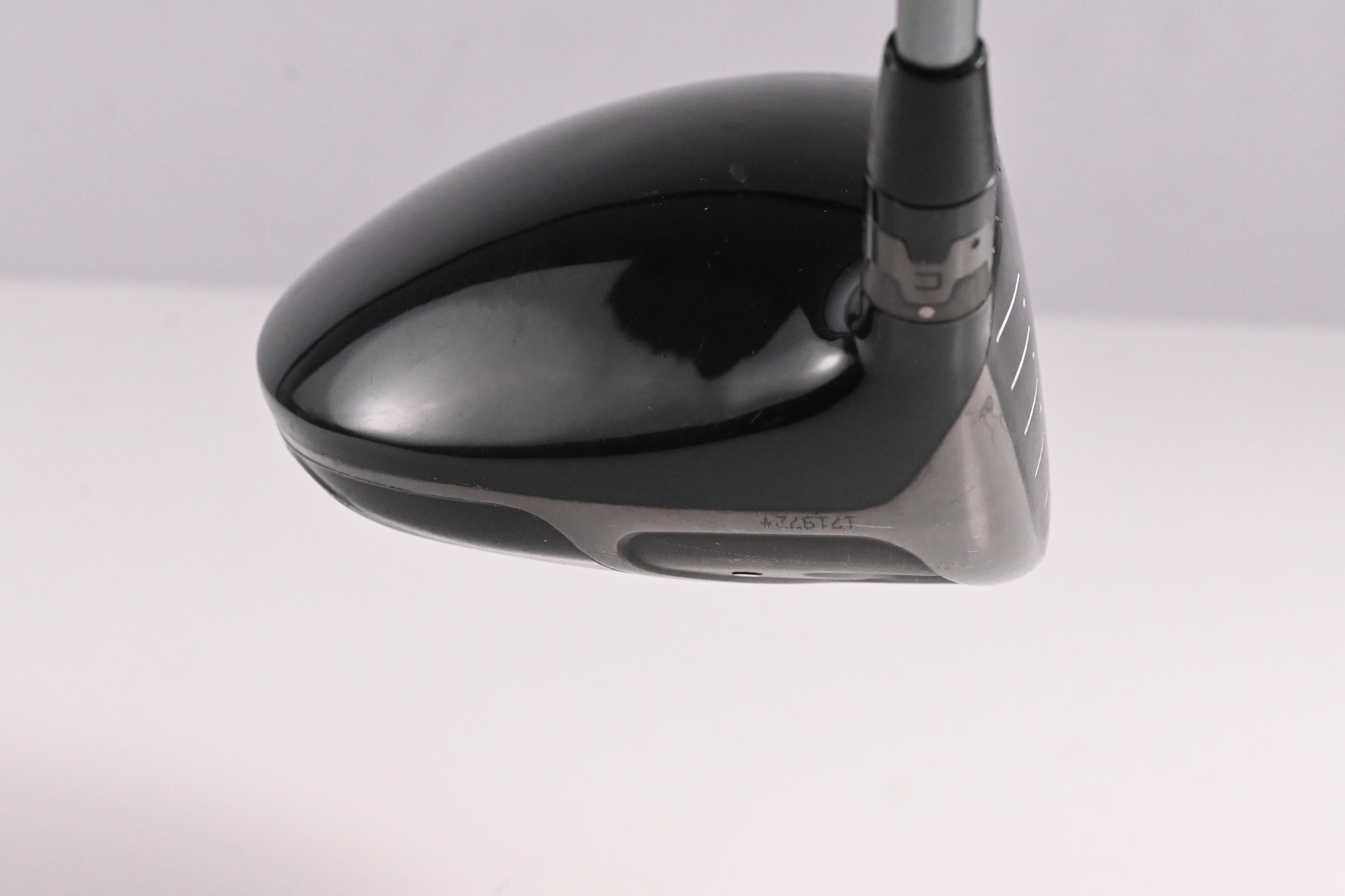 Left Hand Titleist 910 D3 Driver / 8.5 Degree / Regular Flex Motore Shaft