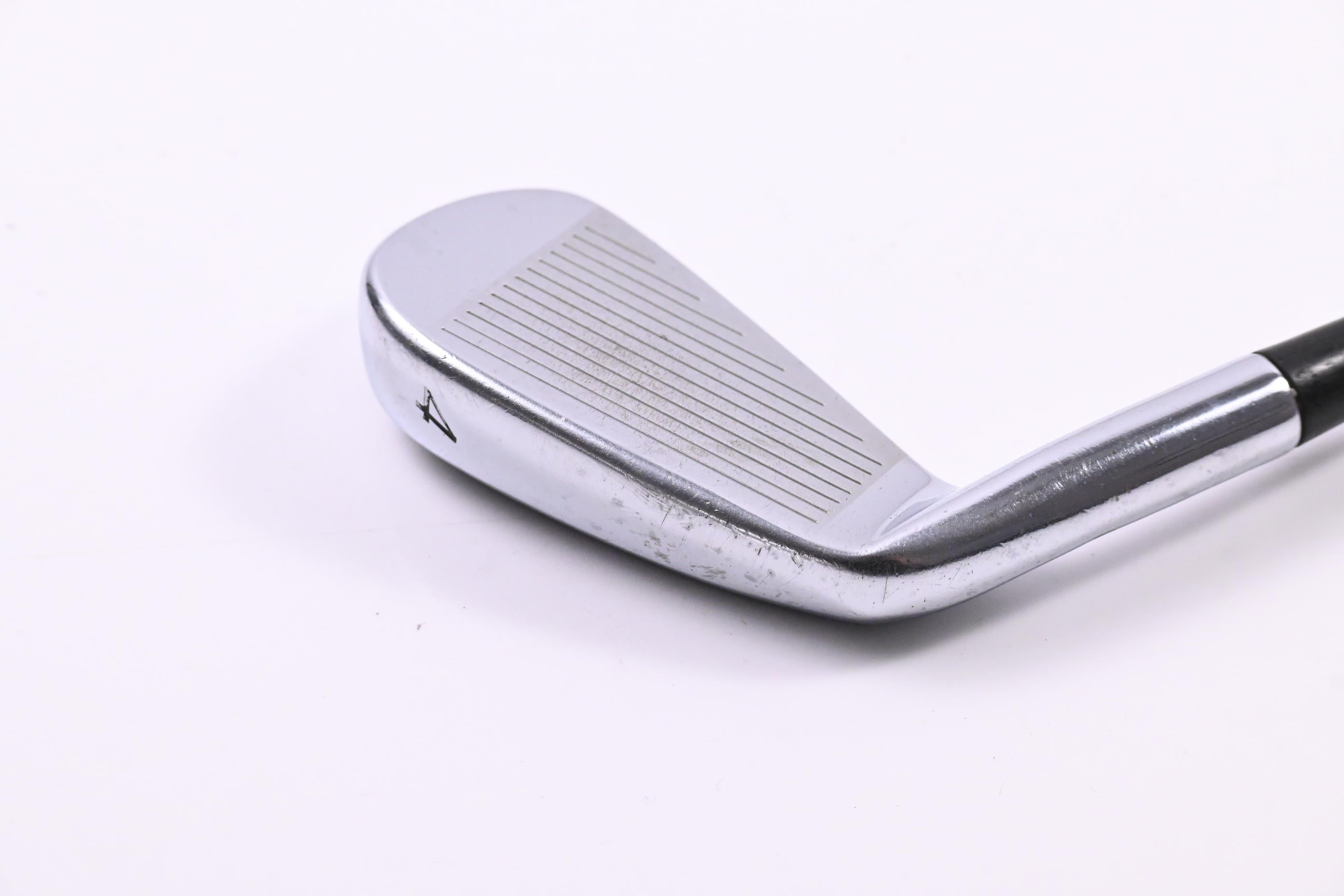Taylormade R9 #4 Iron / 22 Degree / Regular Flex Steel Shaft