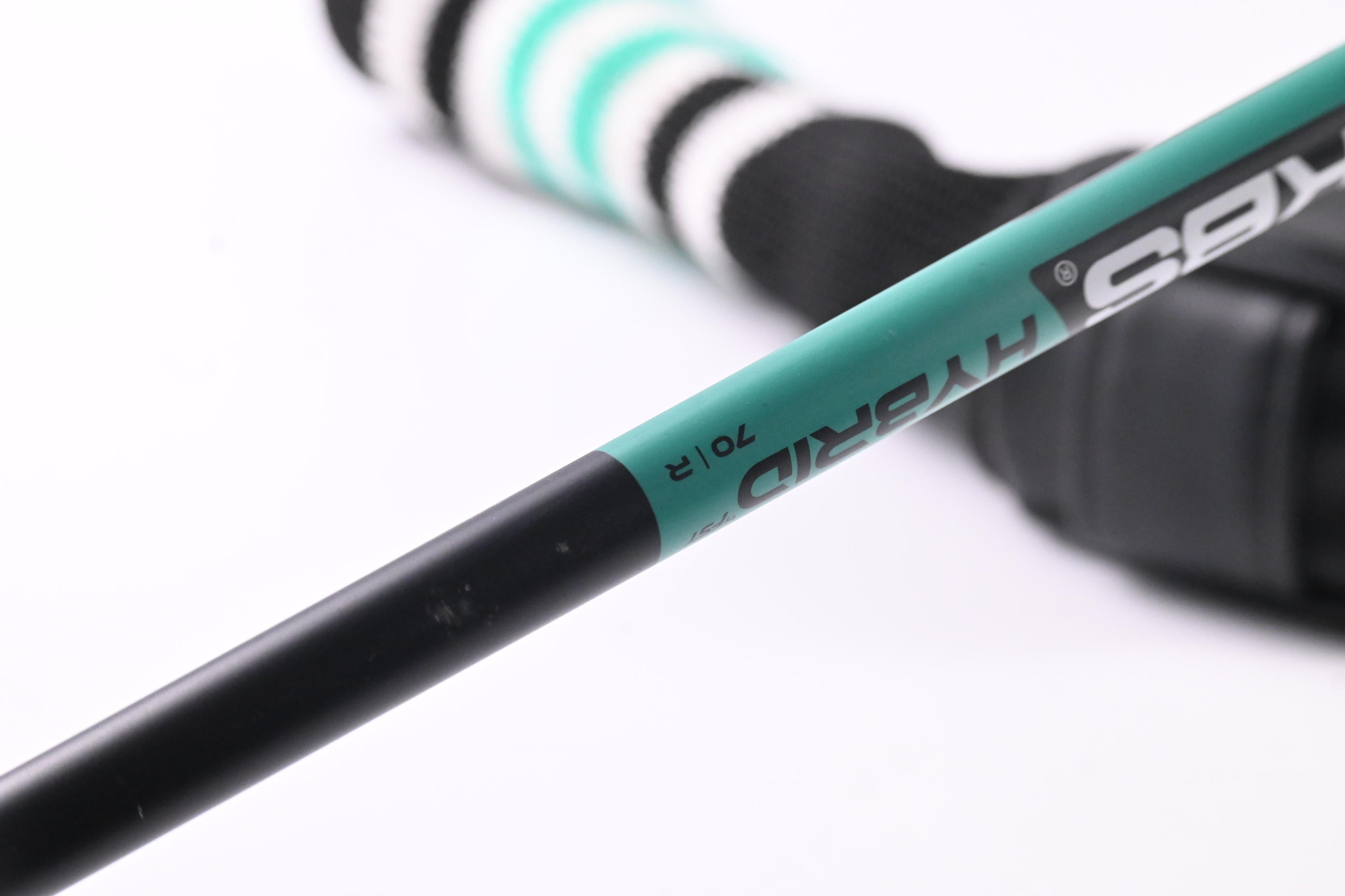 Taylormade GAPR Lo #2 Hybrid / 17 Degree / Regular Flex KBS Hybrid 70 Shaft