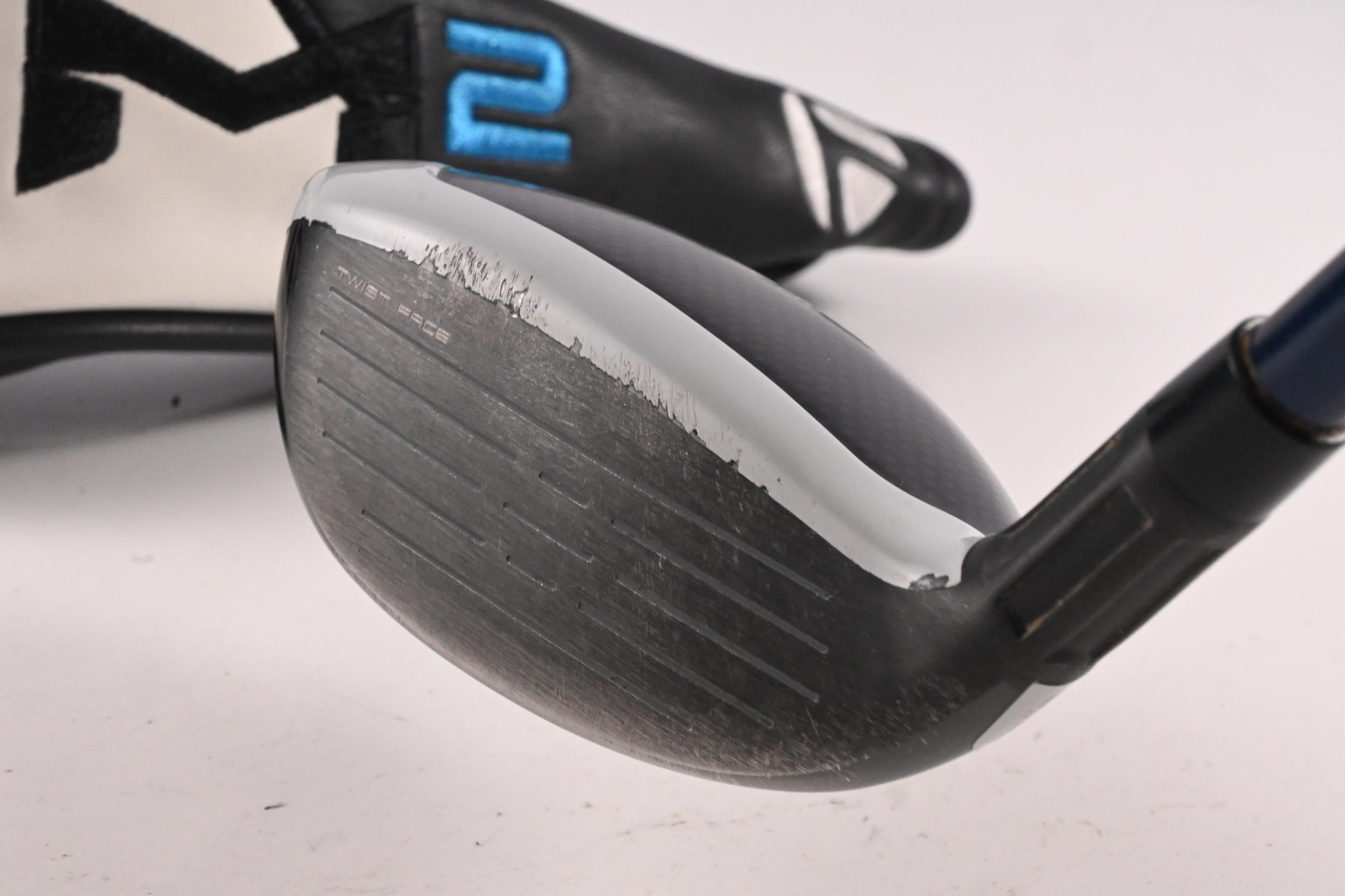 Taylormade SIM2 Max #3 Hybrid / 19 Degree / Stiff Flex Ventus Blue 7 Shaft