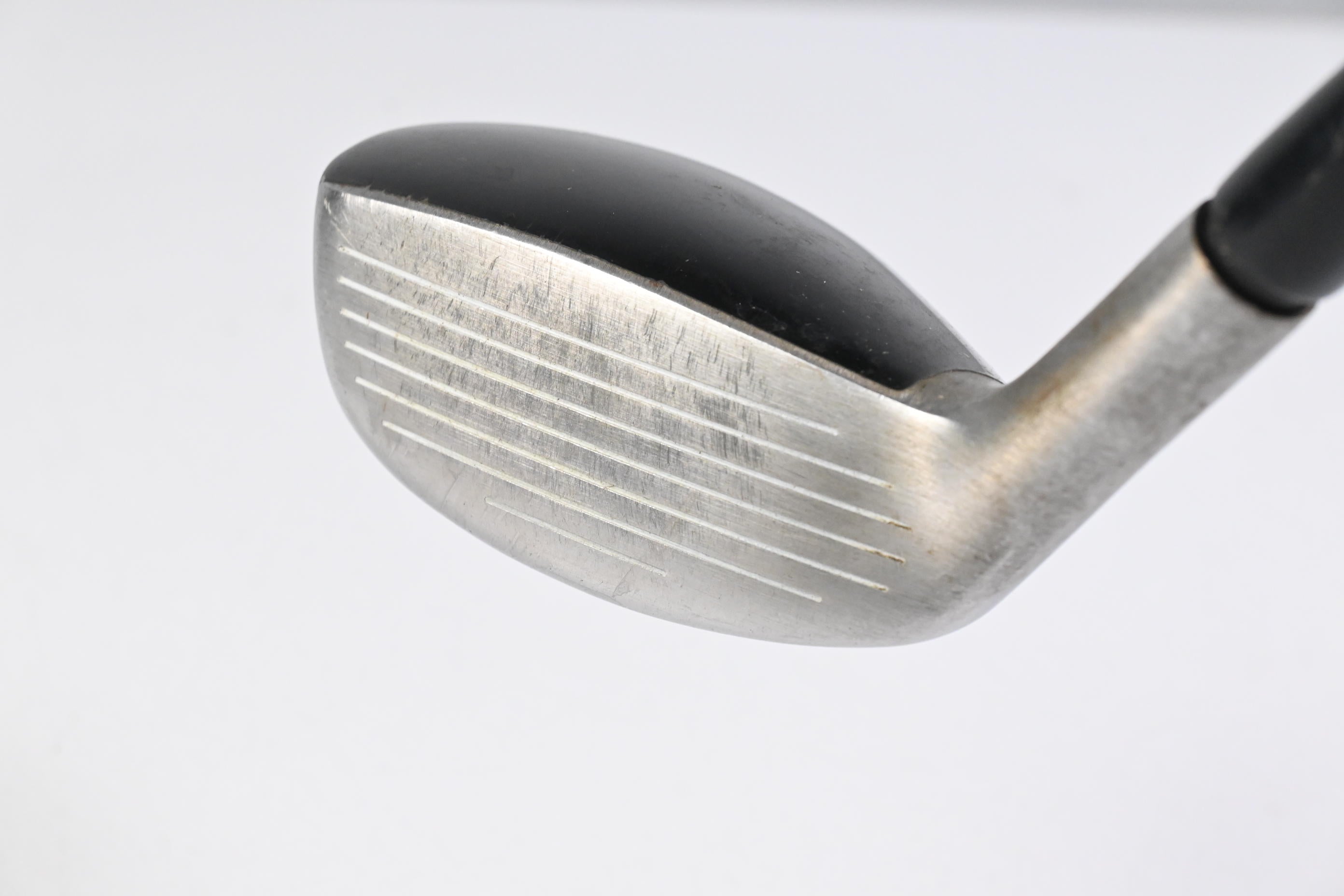 Titleist 585.H #3 Hybrid / 19 Degree / Regular Flex Aldila VS Proto 80 Shaft