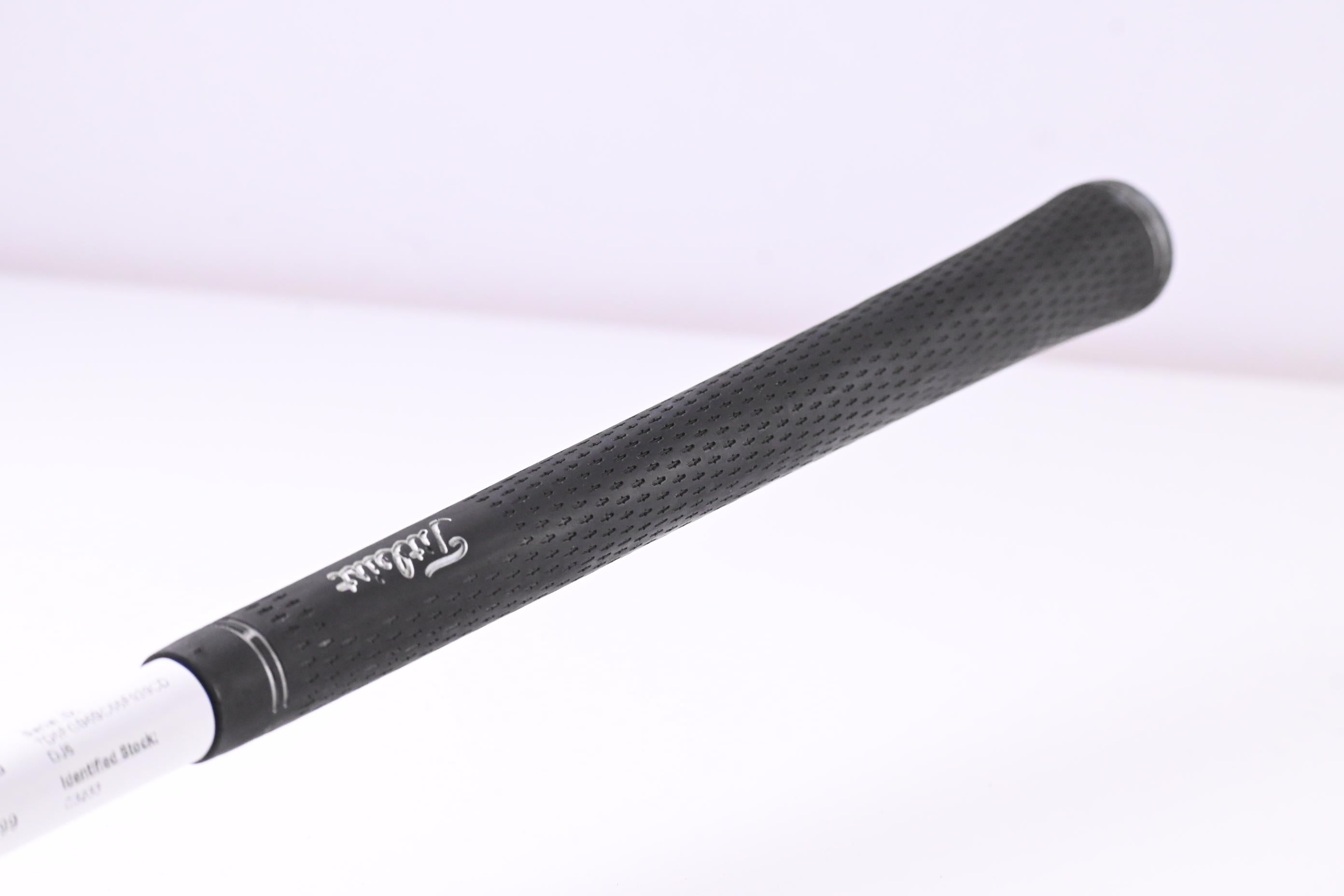 Titleist 585.H #3 Hybrid / 19 Degree / Regular Flex Graphite Design YS-85 Shaft