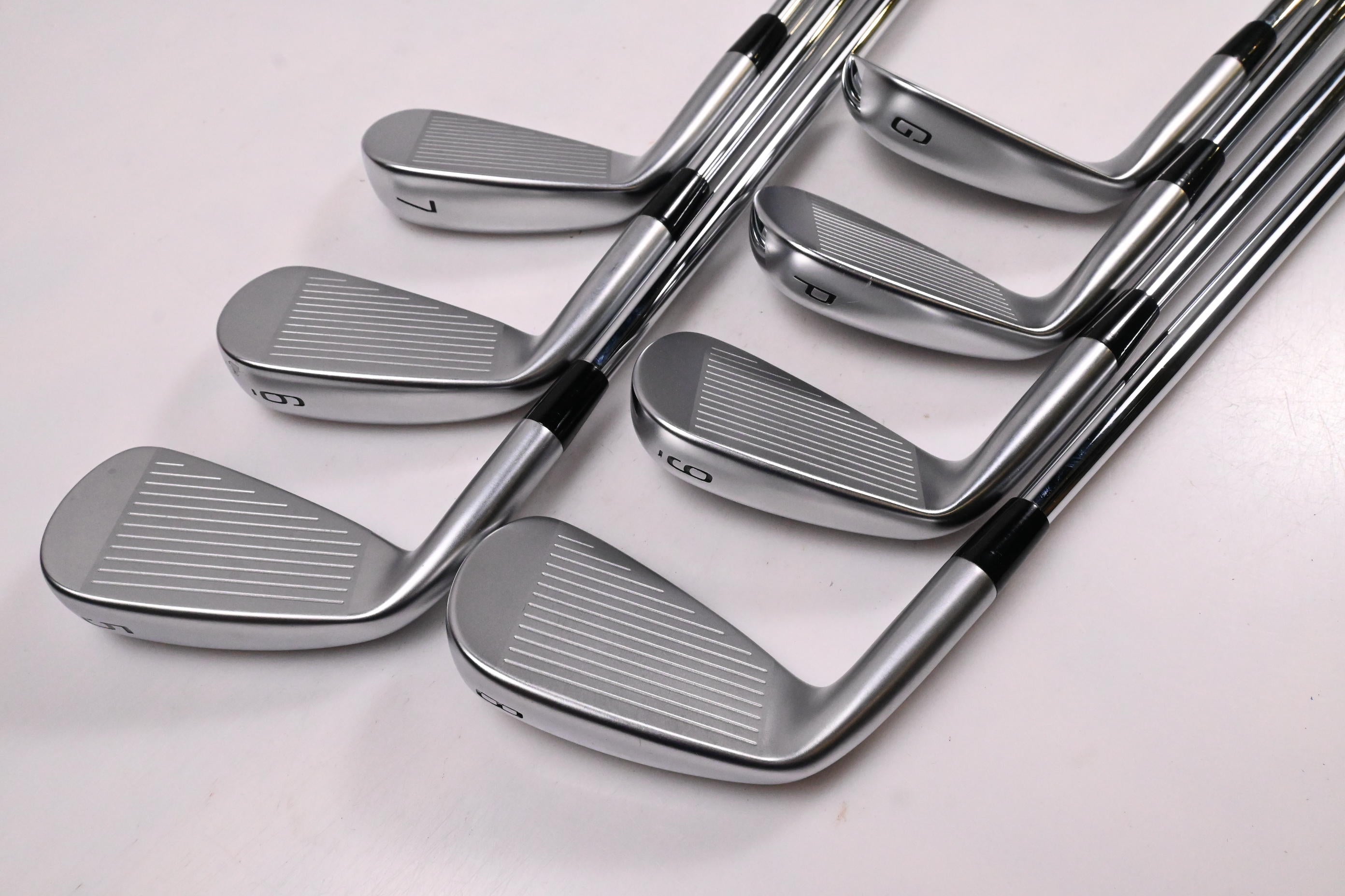 Mizuno JPX 925 Hot Metal Pro Irons / 5-PW+GW / Stiff Flex Dynamic Gold 105 S300
