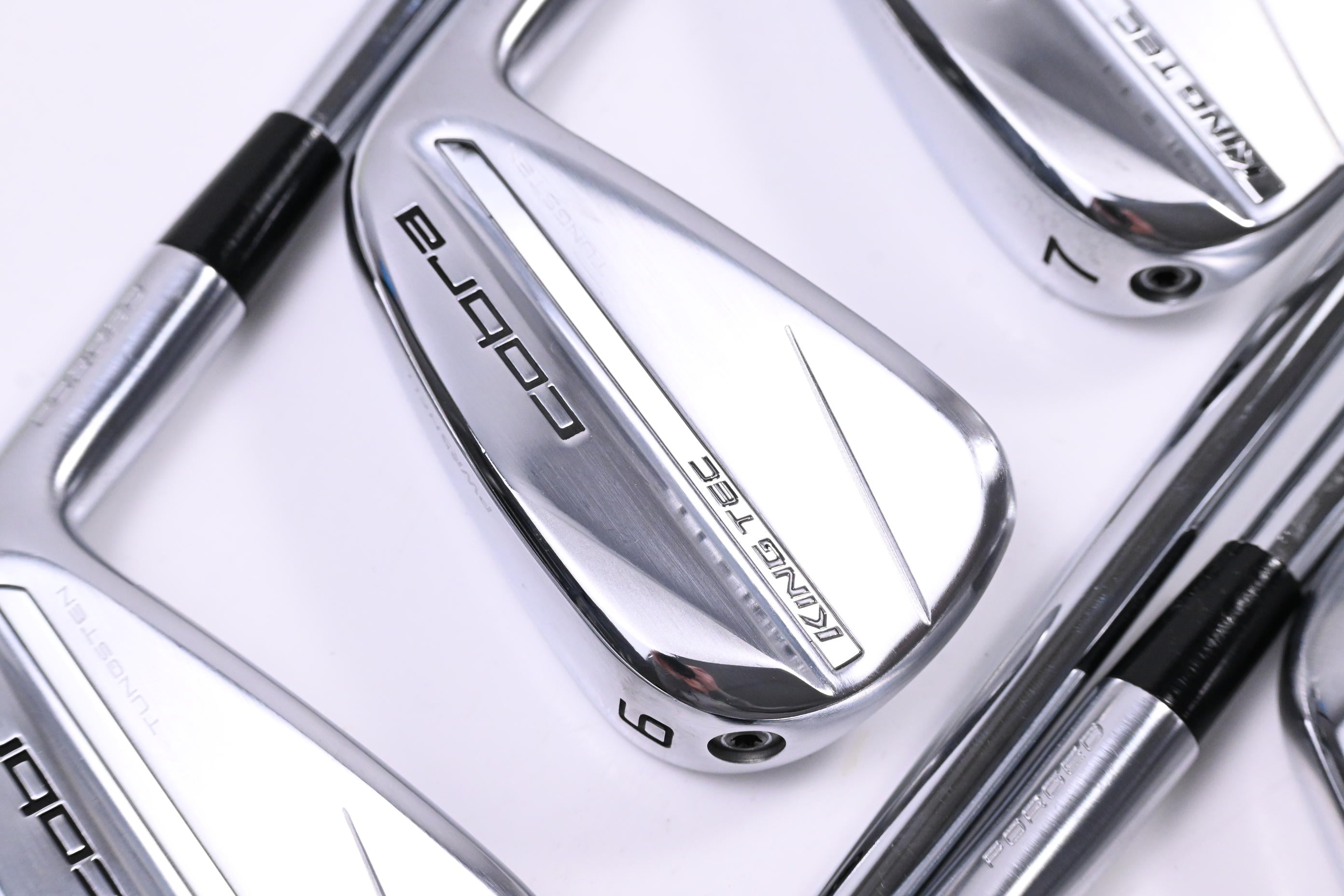 Cobra King Tec 2025 Irons / 5-PW+GW / Stiff Flex Dynamic Gold 105 S300 Shafts