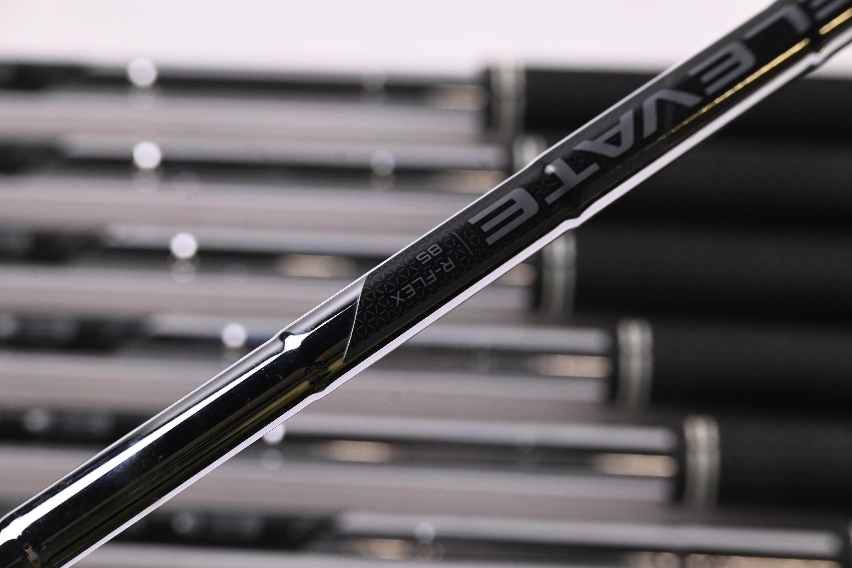 Callaway Quantum Max OS Irons / 5-PW+GW / Regular Flex Elevate 85 Shafts