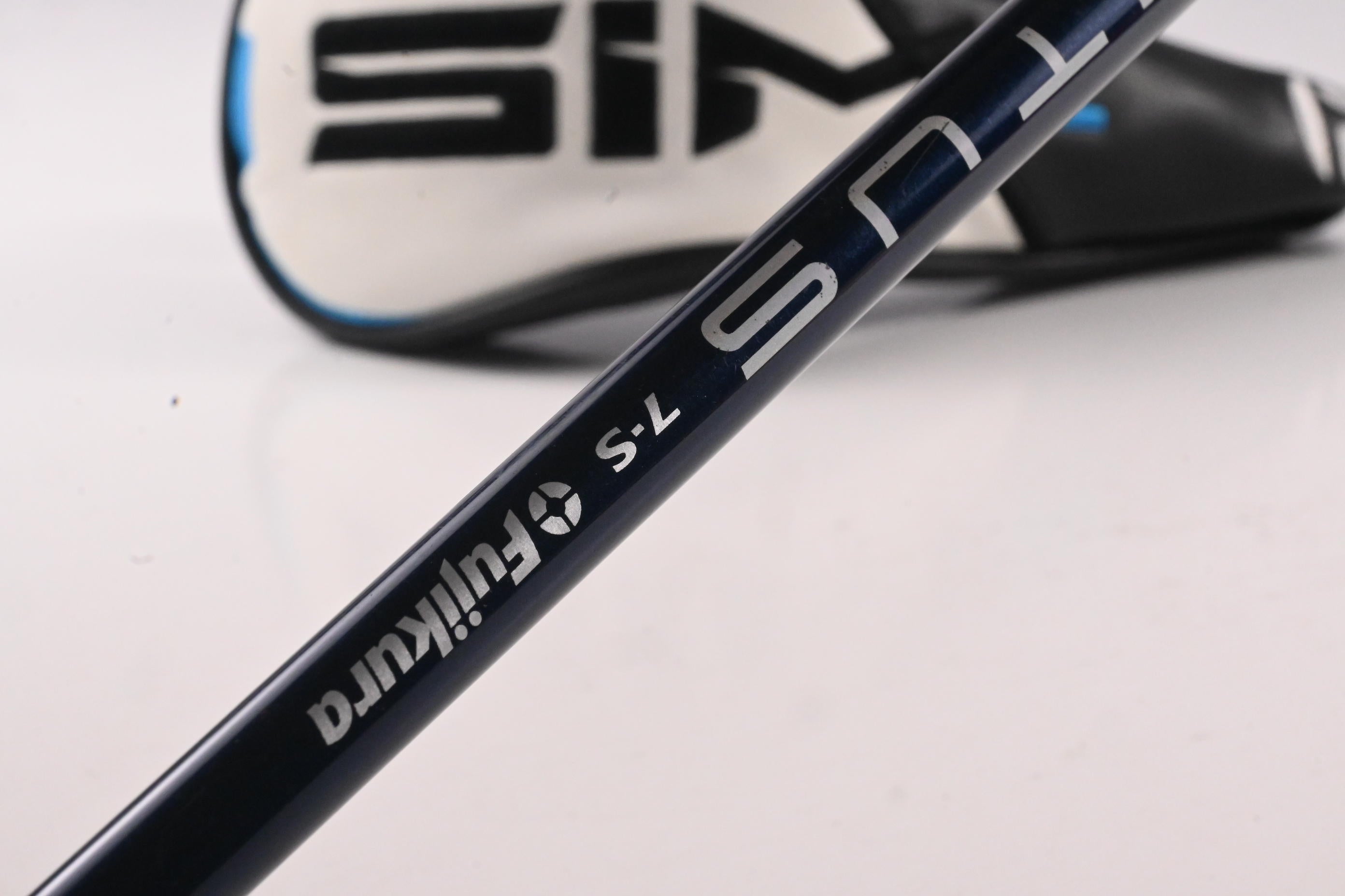 Taylormade SIM2 Max #3 Hybrid / 19 Degree / Stiff Flex Ventus Blue 7 Shaft