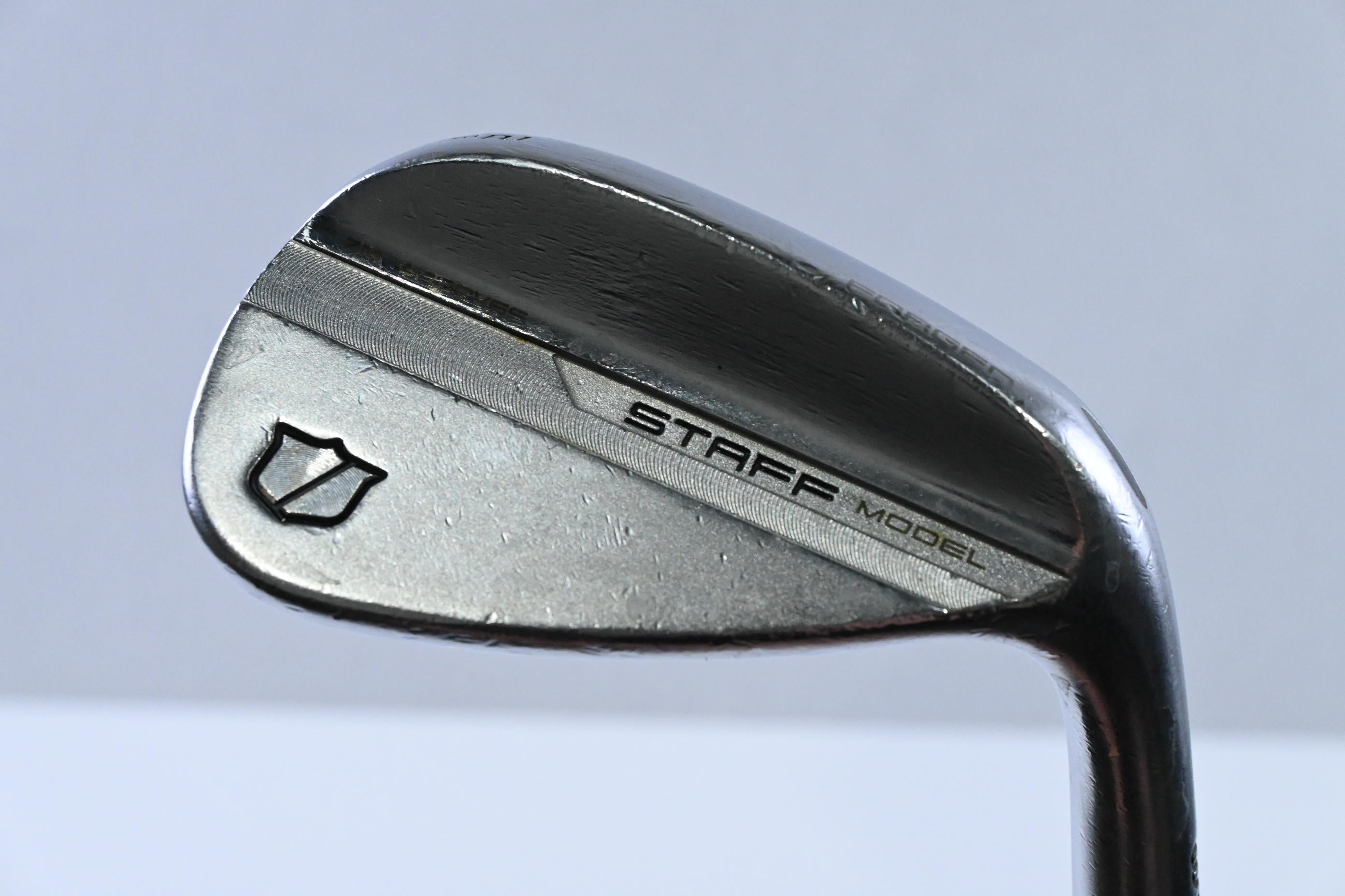 Wilson Staff Model Gap Wedge / 52 Degree / Wedge Flex Dynamic Gold Spinner Shaft