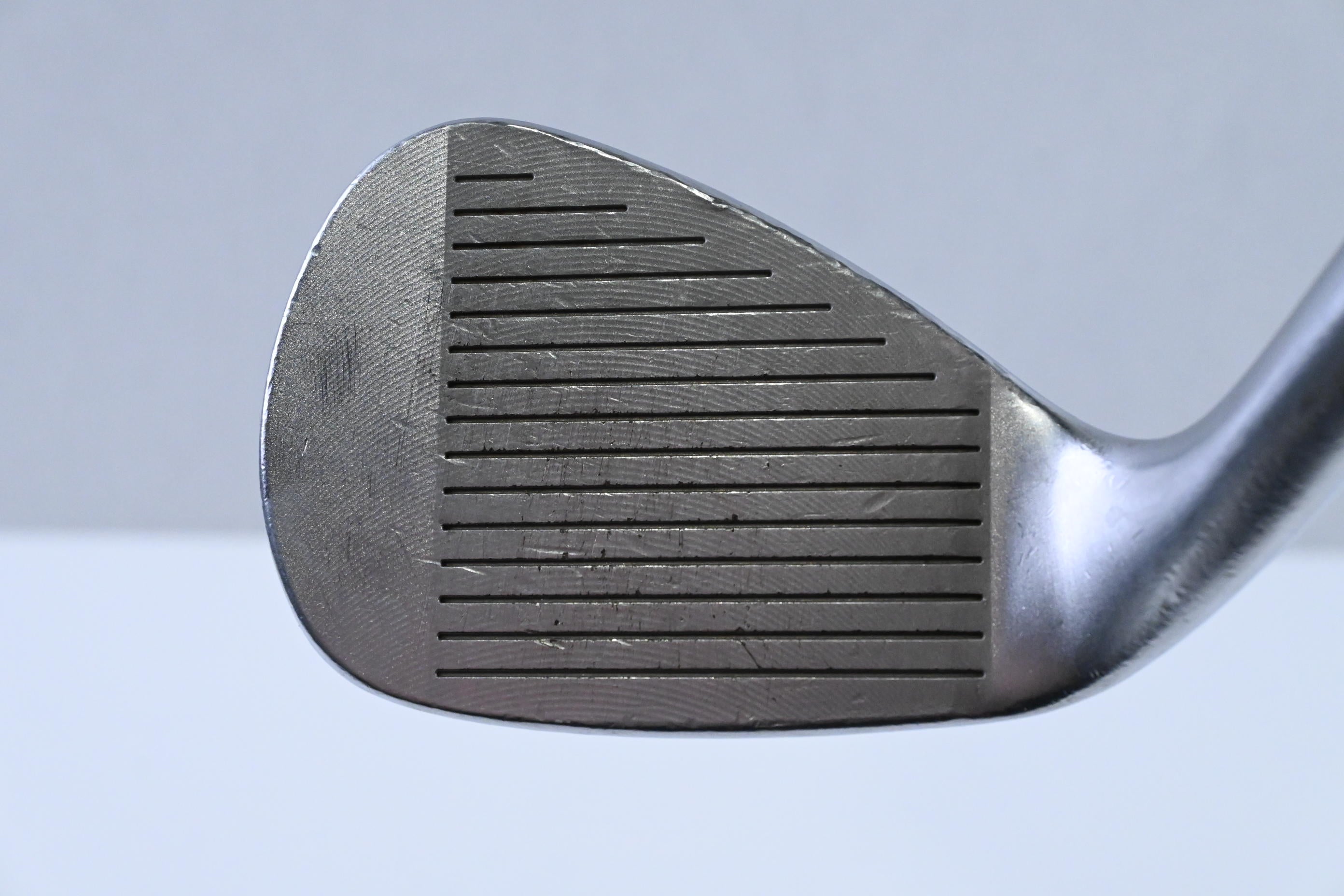 Wilson Staff Model Gap Wedge / 52 Degree / Wedge Flex Dynamic Gold Spinner Shaft