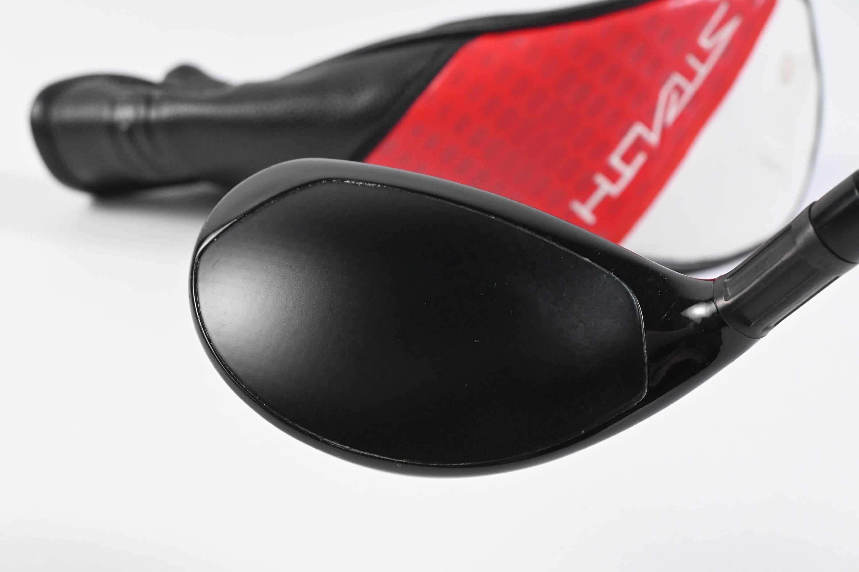 Left Hand Taylormade Stealth 2 #4 Hybrid / 22 Degree / Regular Flex Fujikura