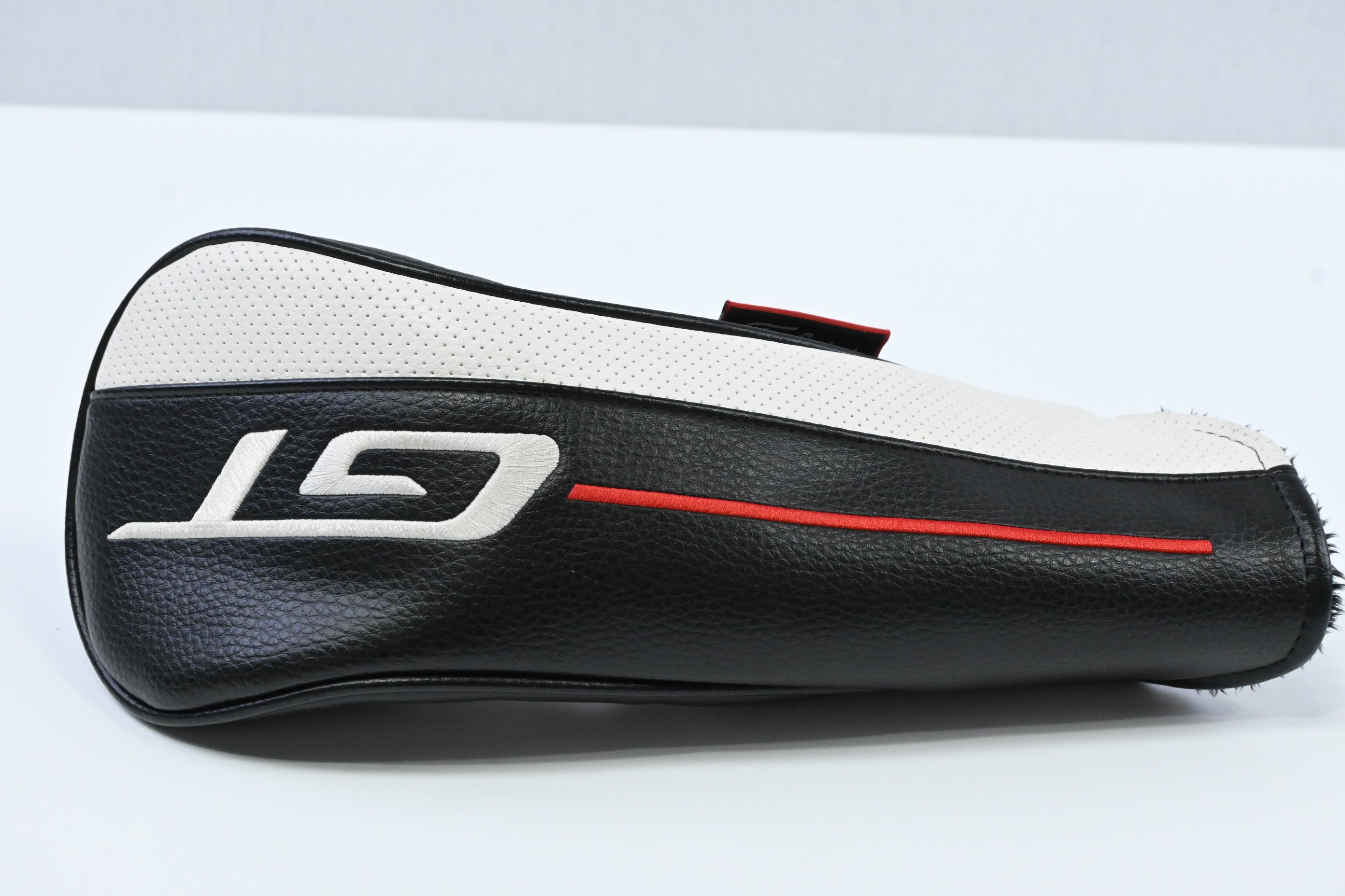 Titleist GT2 #5 Wood / 18 Degree / Regular Flex Denali Red 60 Shaft