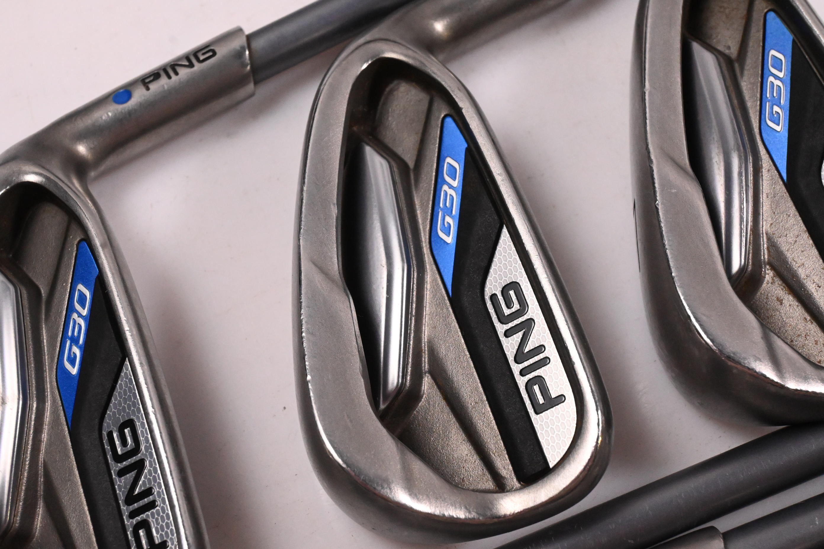 Ping G30 Irons / 5-PW+SW / Blue Dot / Regular Flex Ping TFC 419 Shafts