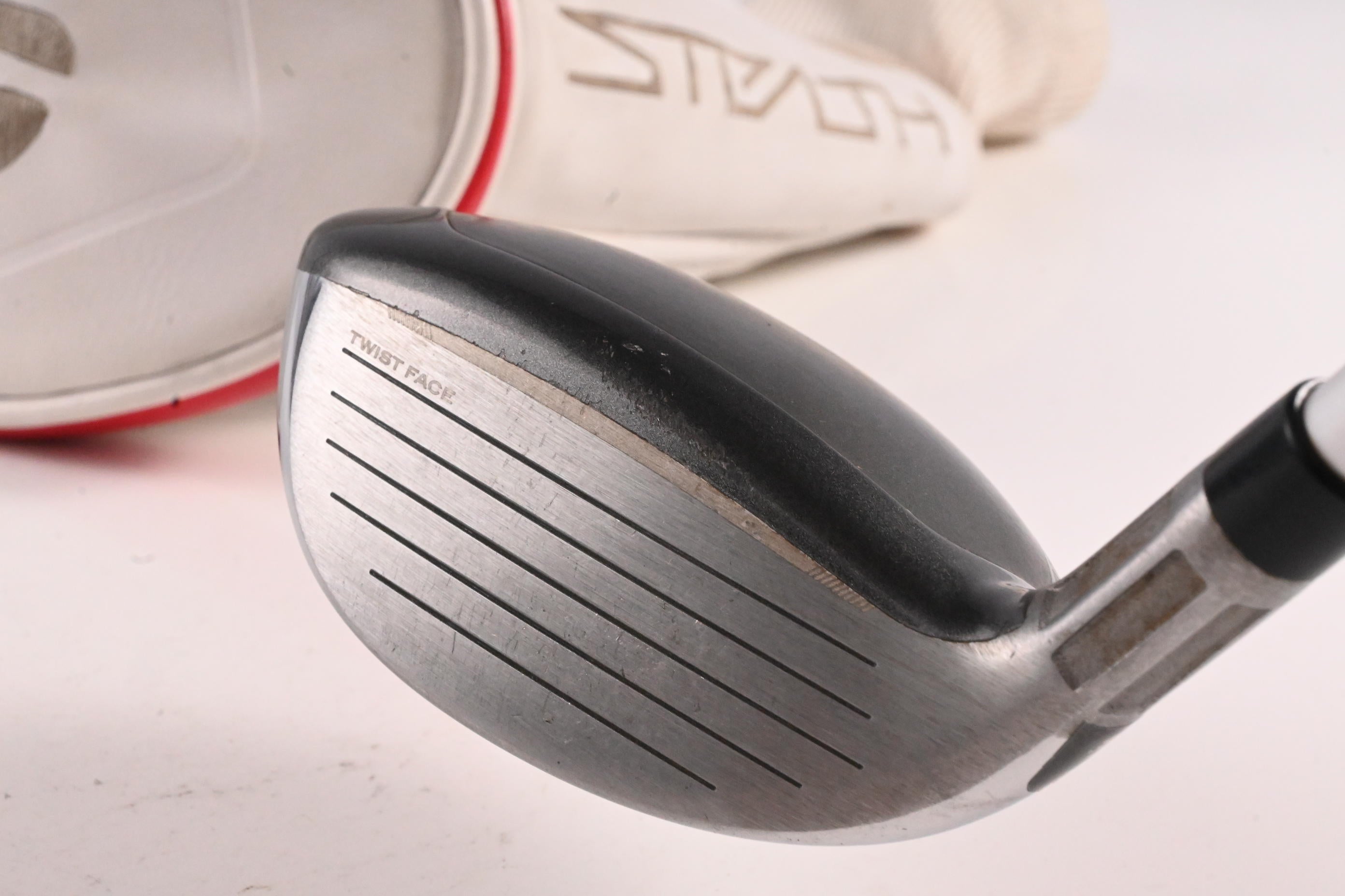 Ladies Taylormade Stealth #5 Hybrid / 26 Degree / Ladies Flex Aldila Ascent 45