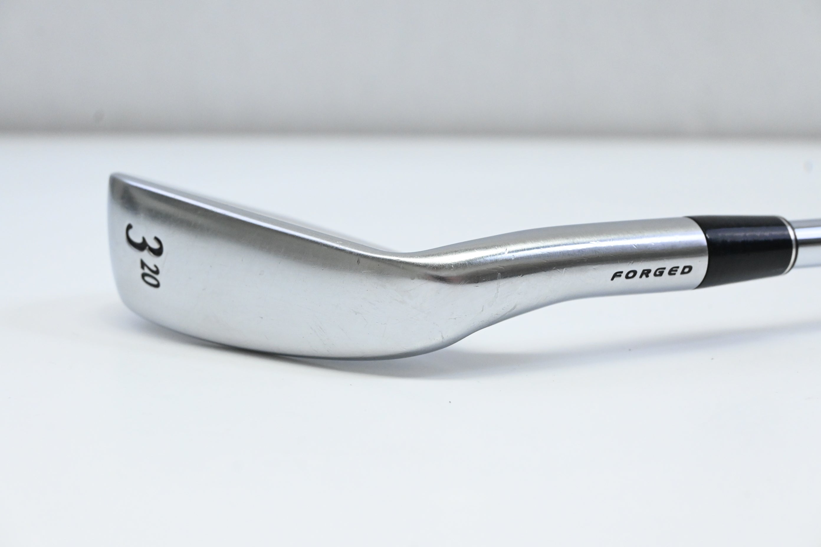 Srixon Z-U85 Utility #3 Iron / 20 Degree / Regular Flex NS Pro Modus3 Tour 120