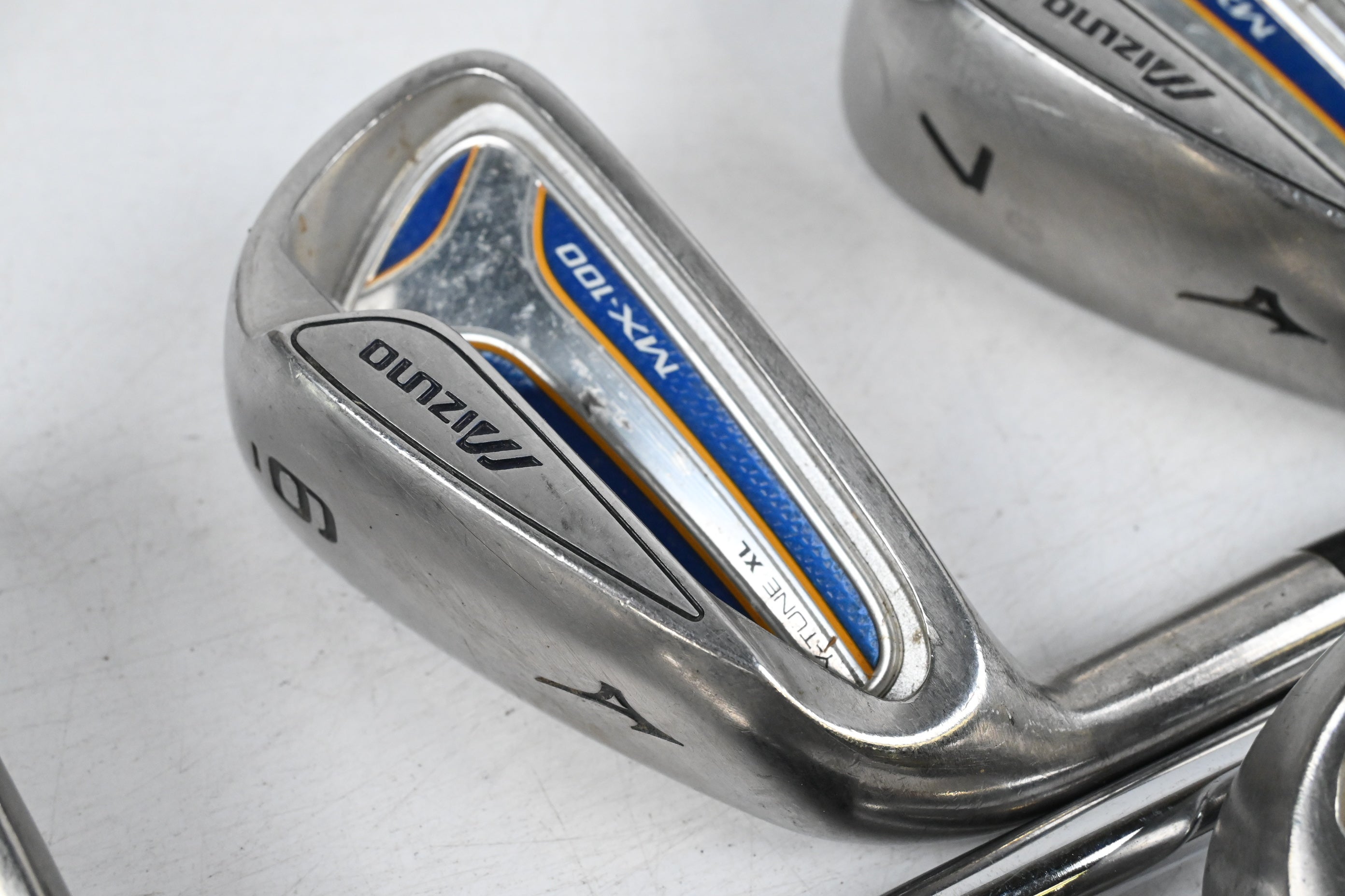 Left Hand Mizuno MX-100 Irons / 5-PW+SW / Regular Flex Mizuno MX-Lite Shafts